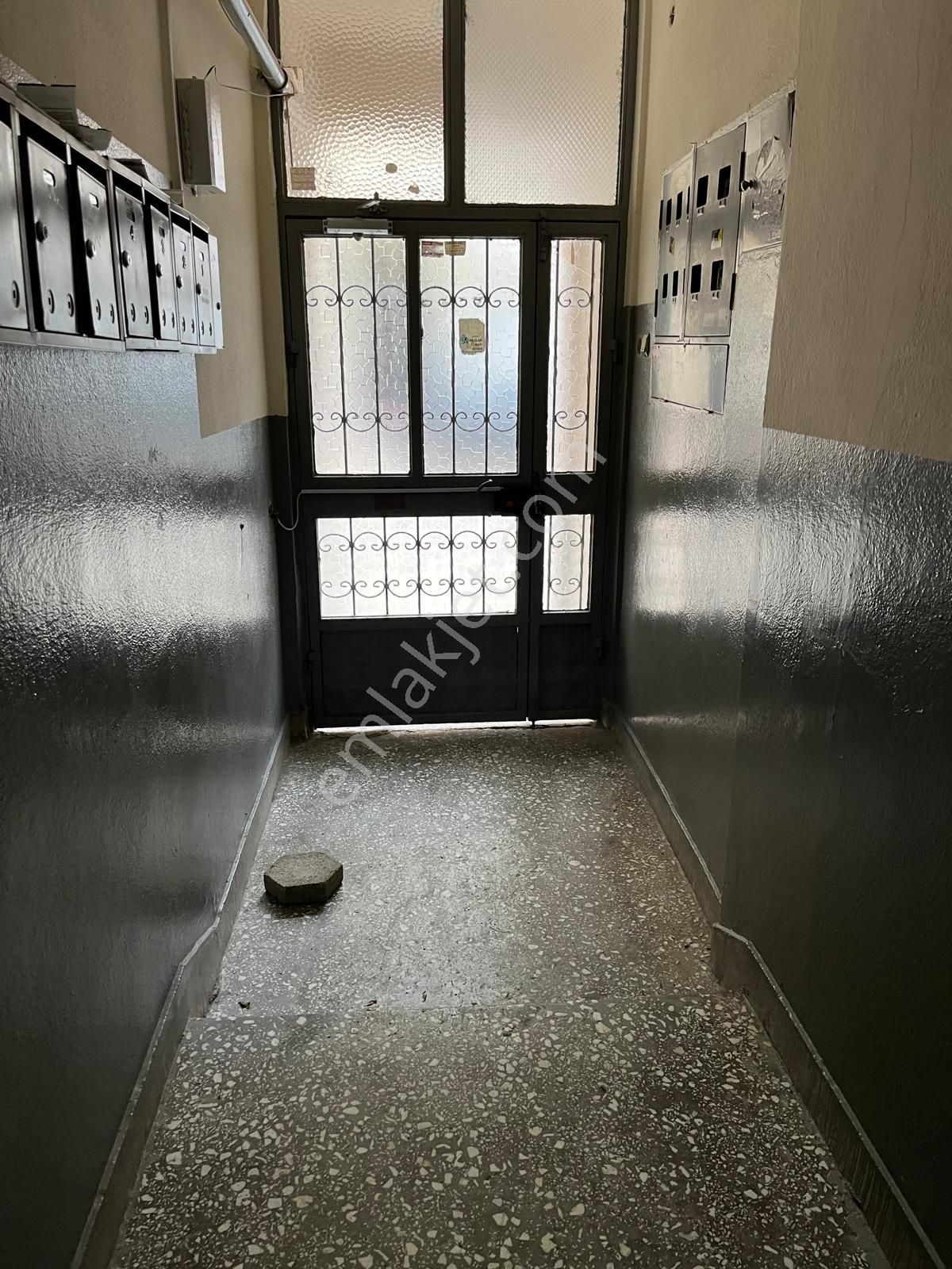 Başkan Emlaktan Satılık Işıklar Mahallesinde 2+1 Daire - Görsel 2