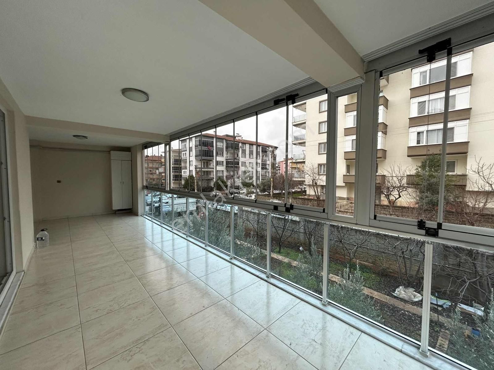 Adalet Mahallesin'de 170 M2 3+1 Ebeveyn Banyolu Kiralık Daire - Görsel 22