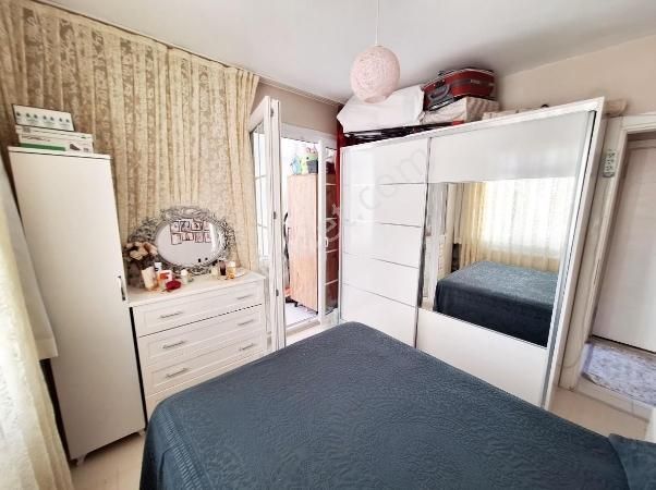 Ümraniye Ana Cadde Üzerinde Çift Cephe Yenilenmiş Satılık 2+1 - Görsel 23