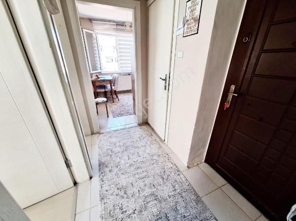 Ümraniye Ana Cadde Üzerinde Çift Cephe Yenilenmiş Satılık 2+1 - Görsel 10