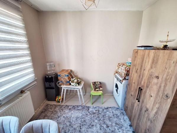 Ümraniye Ana Cadde Üzerinde Çift Cephe Yenilenmiş Satılık 2+1 - Görsel 21