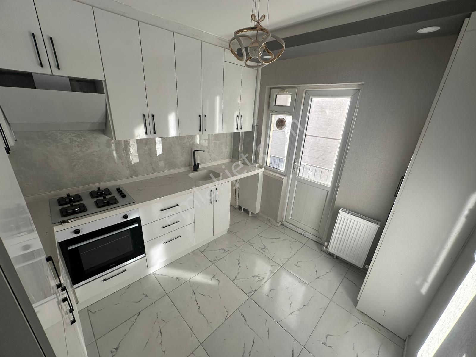 Adres'ten_plevnede_yeşilova_yakını_ön_cephe_full+full_yapılı_3+1 - Görsel 32