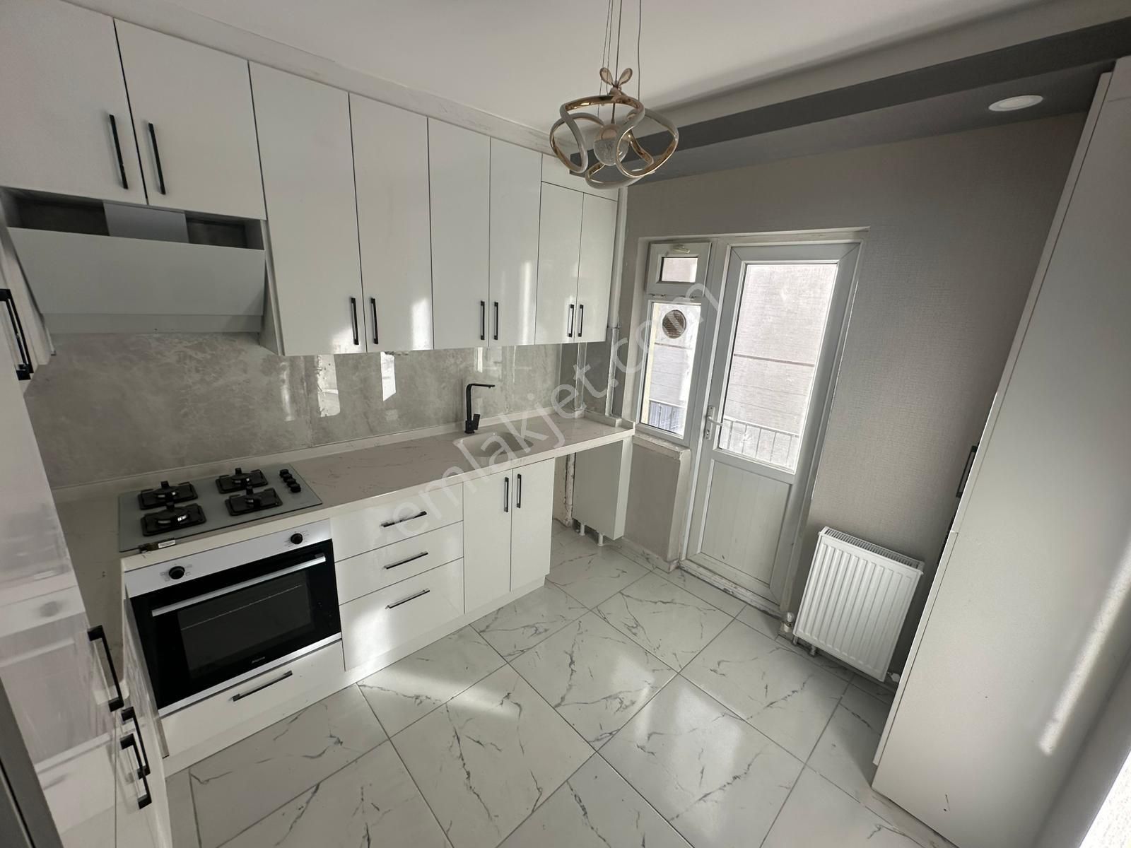 Adres'ten_plevnede_yeşilova_yakını_ön_cephe_full+full_yapılı_3+1 - Görsel 20