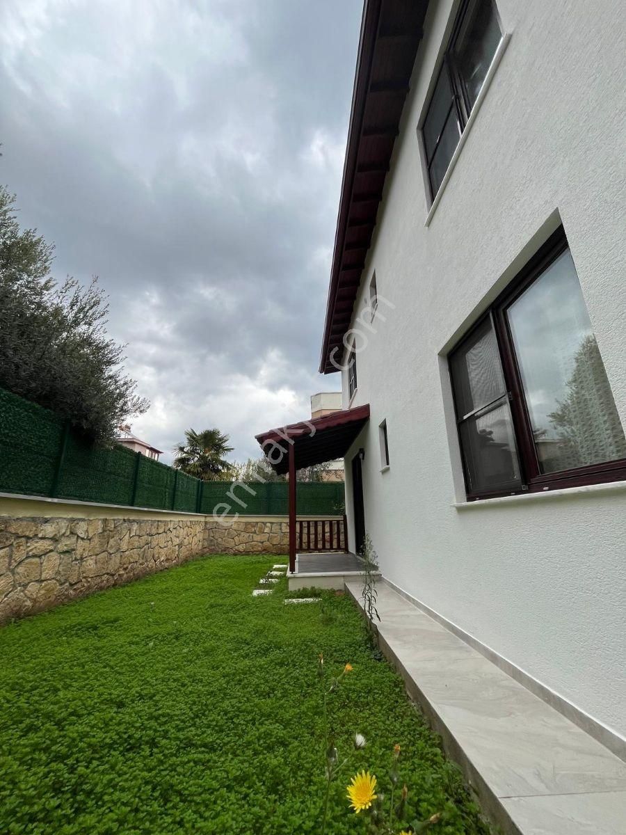 Altınoluk Denize 200 M 4+1 Müstakil Villa - Görsel 13