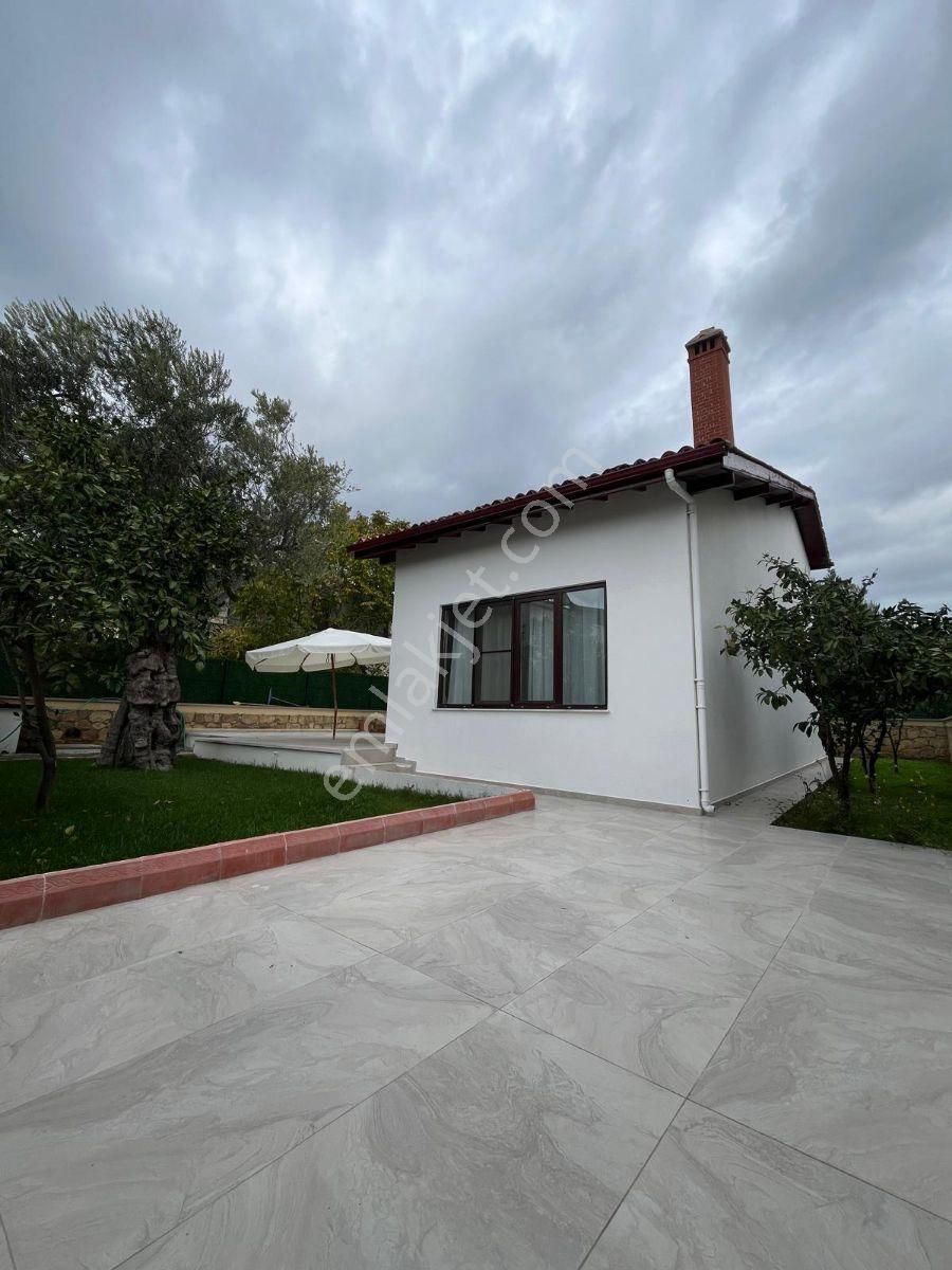 Altınoluk Denize 200 M 4+1 Müstakil Villa - Görsel 20