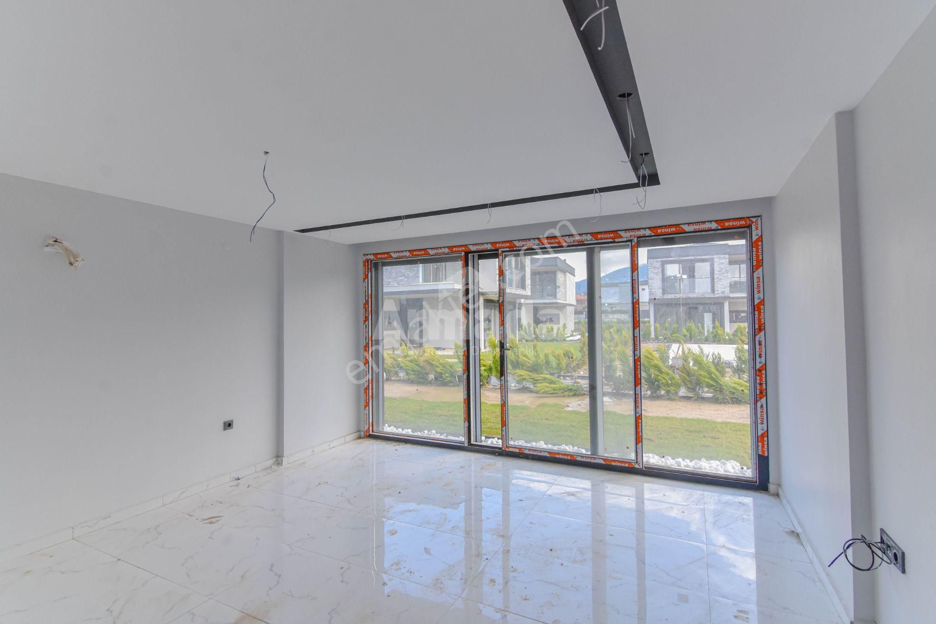 Kuşadası Davutlar'da Denize Yürüme Mesafesinde 3+1 Villa - Görsel 6