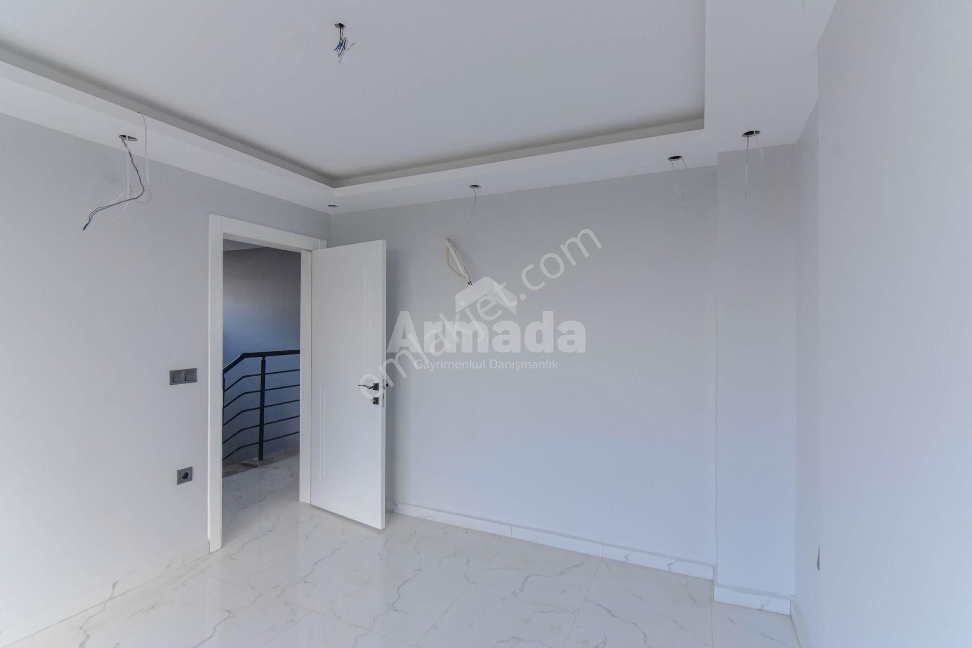 Kuşadası Davutlar'da Denize Yürüme Mesafesinde 3+1 Villa - Görsel 15