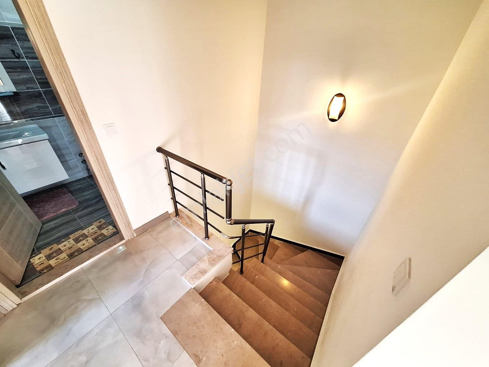 💎güre'de Aygülden💎denize 250 Mt Nezih Site İçi Köşe Ön Cephe Full Eşyalı Bahçeli 3+1 Satılık Villa - Görsel 22