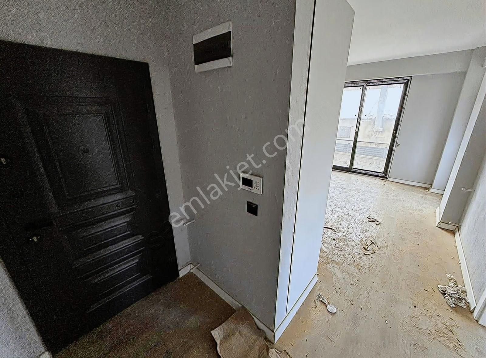 Gizemli Emlaktan Satılık Havuzlu Sitede 1+1 Daire - Görsel 18