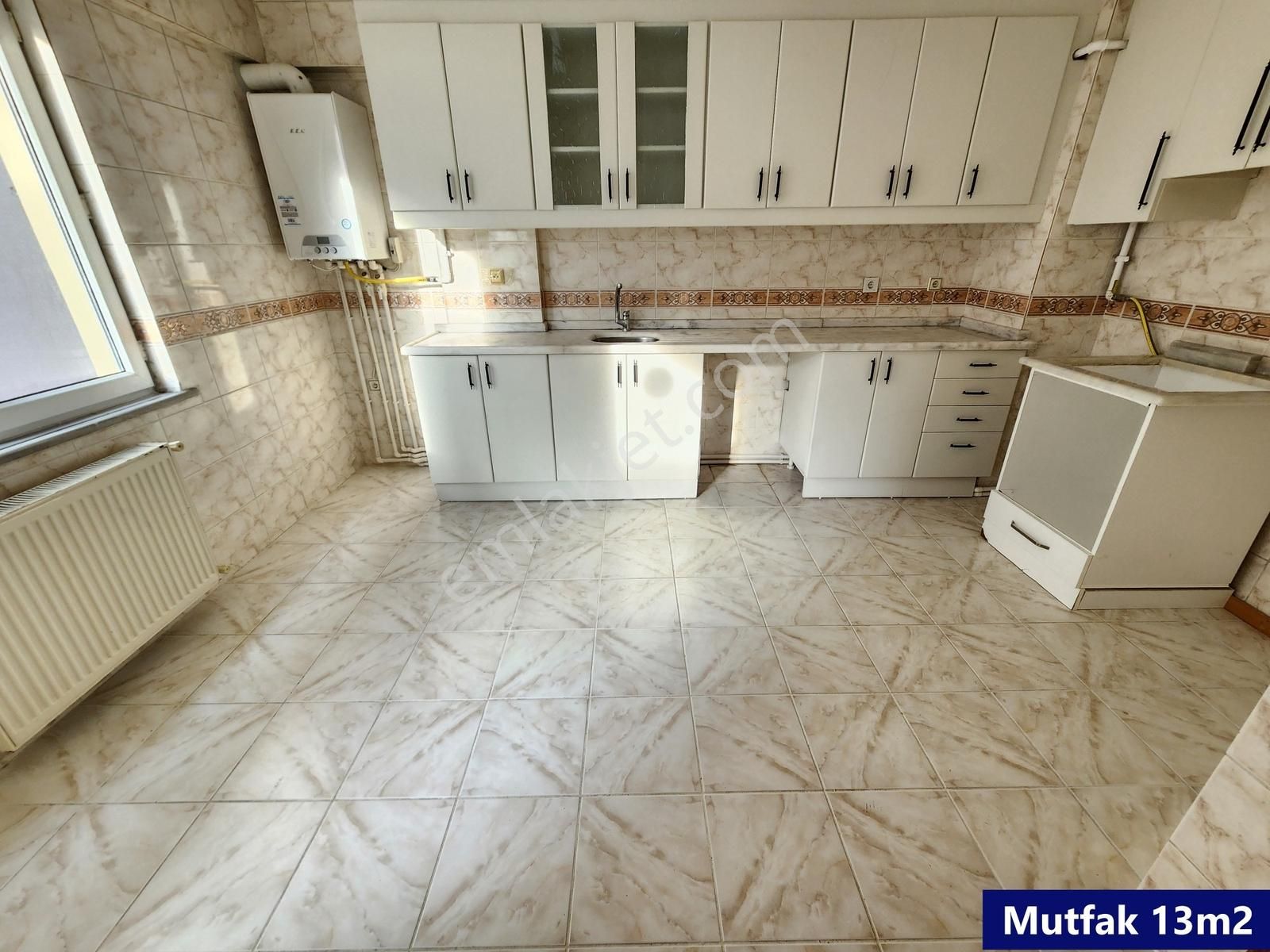 Anka'dan Kısıklı Mah. Ferah Yaşam Alanı Devasa Kiralık 3+1 Daire - Görsel 9