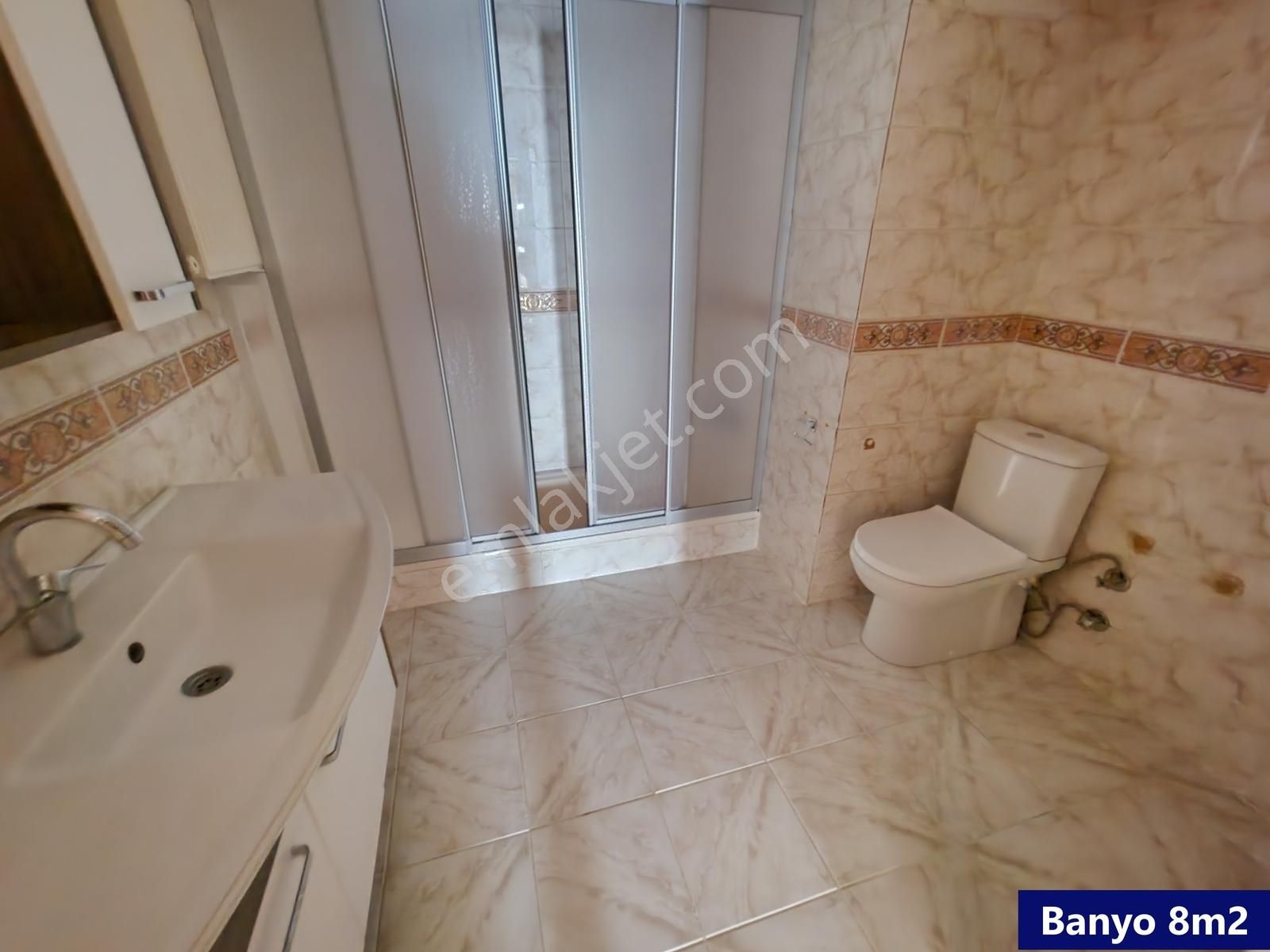 Anka'dan Kısıklı Mah. Ferah Yaşam Alanı Devasa Kiralık 3+1 Daire - Görsel 3