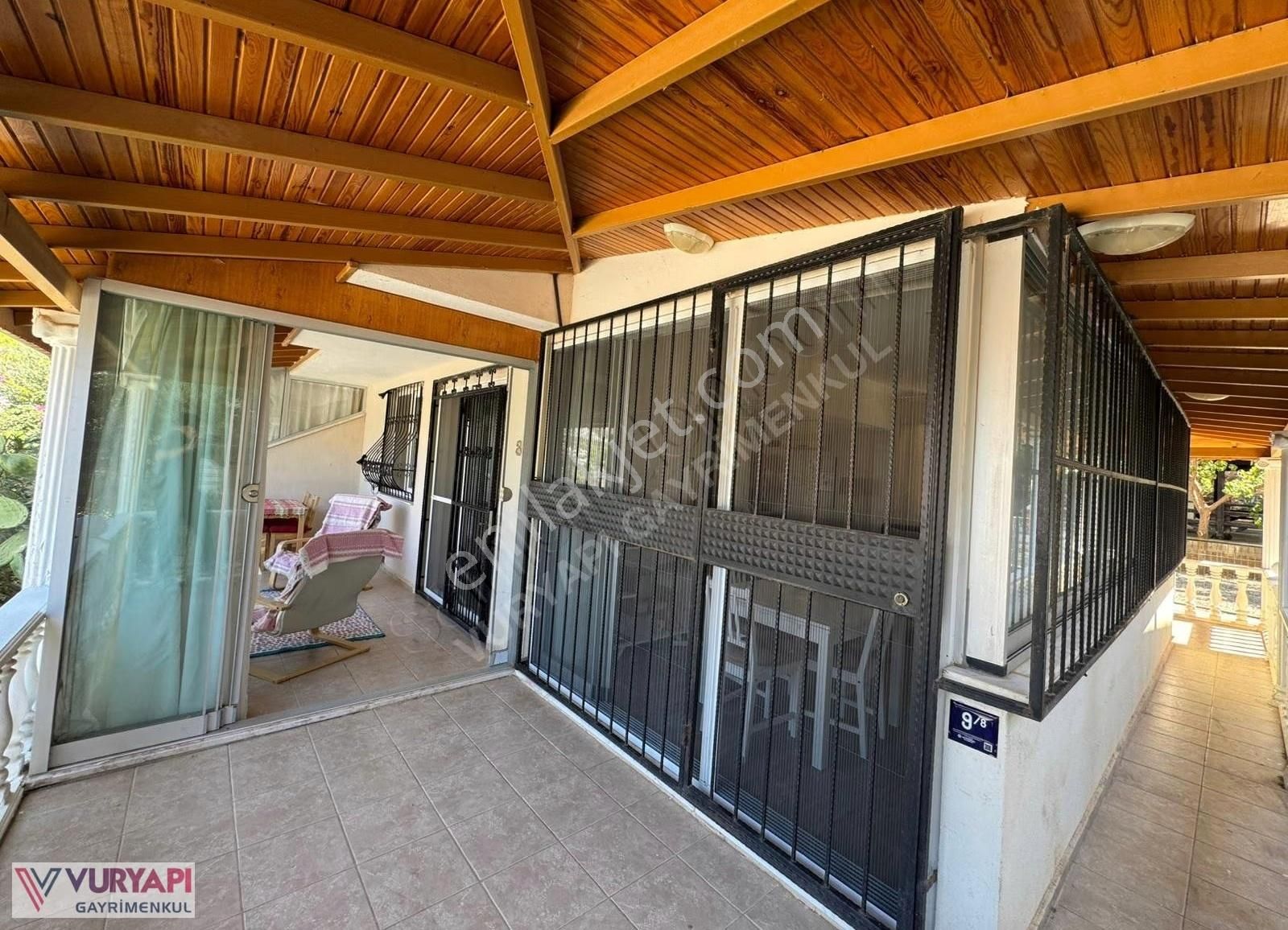 Akbük'te Ön Sırada Deniz Manzaralı Eşyalı-geniş 4+1 Villa - Görsel 32