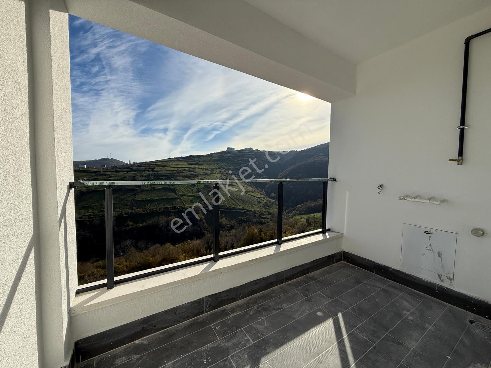 Daireniz Hazır Siz Manzaranın Keyfini Çıkarın Yerden Isıtma