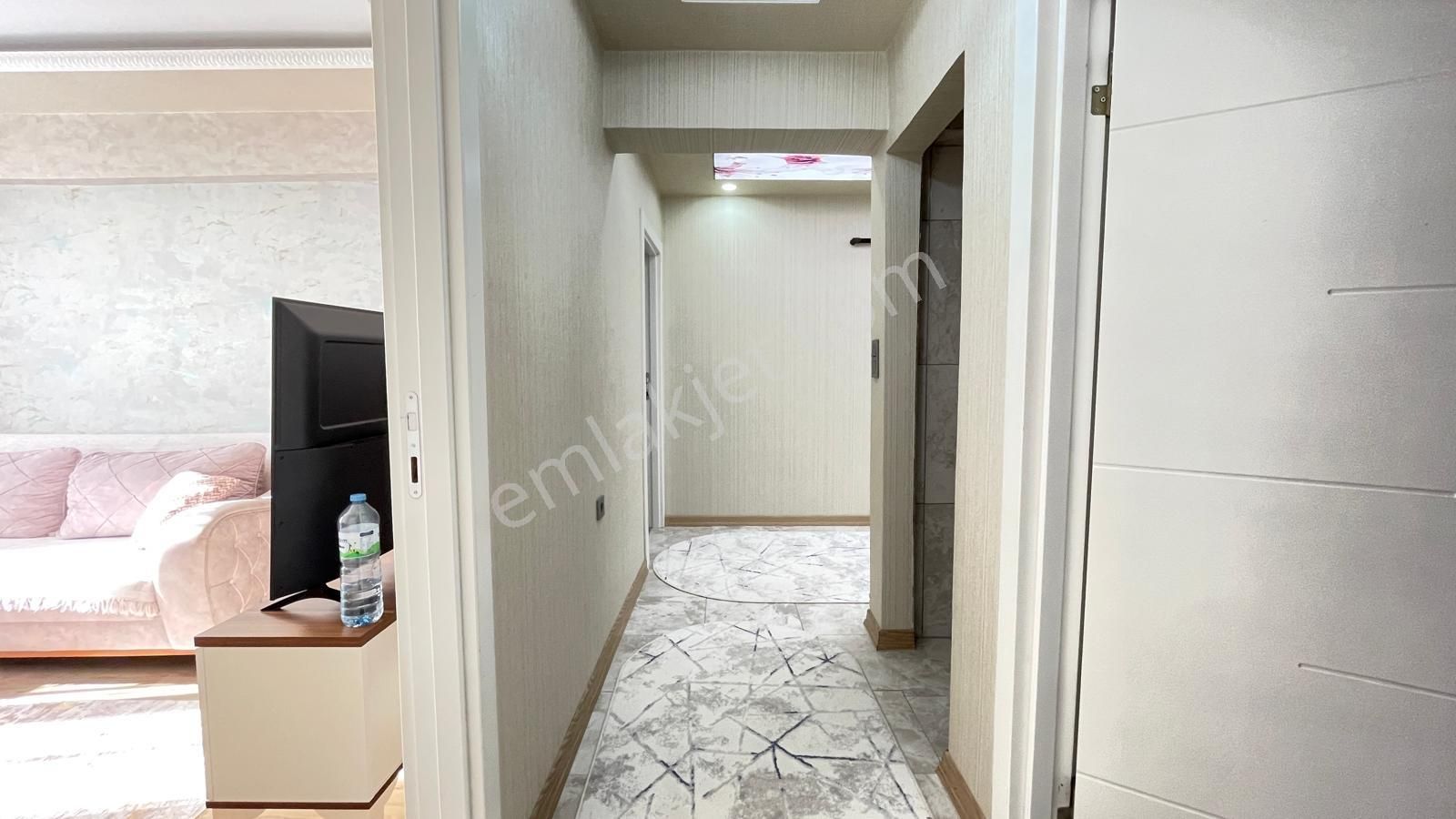 Pursaklar Saray Mehmet Zengin Emlak'tan Otoparklı 9.kat 3+1 Lüks Sitede Daire - Görsel 38