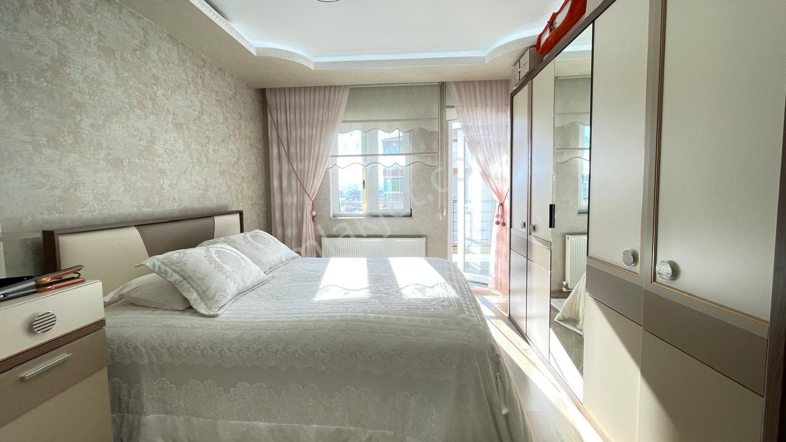 Pursaklar Saray Mehmet Zengin Emlak'tan Otoparklı 9.kat 3+1 Lüks Sitede Daire - Görsel 28