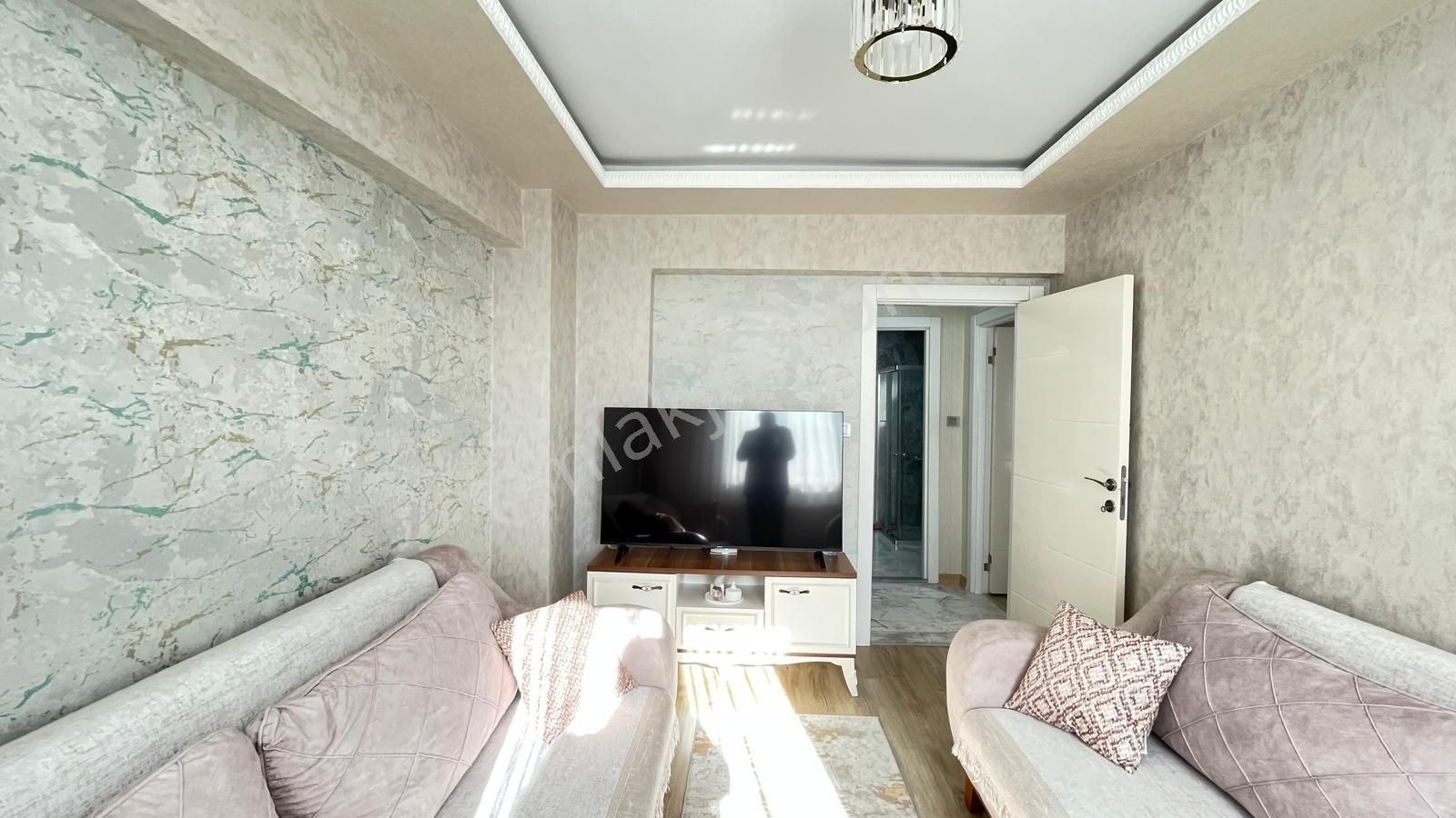 Pursaklar Saray Mehmet Zengin Emlak'tan Otoparklı 9.kat 3+1 Lüks Sitede Daire - Görsel 24