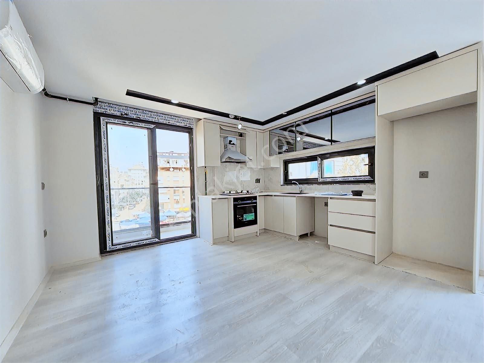 Varlık Mh. 100. Yıl Bulvarında 3+1 Arakat Satılık Akıllı Daire