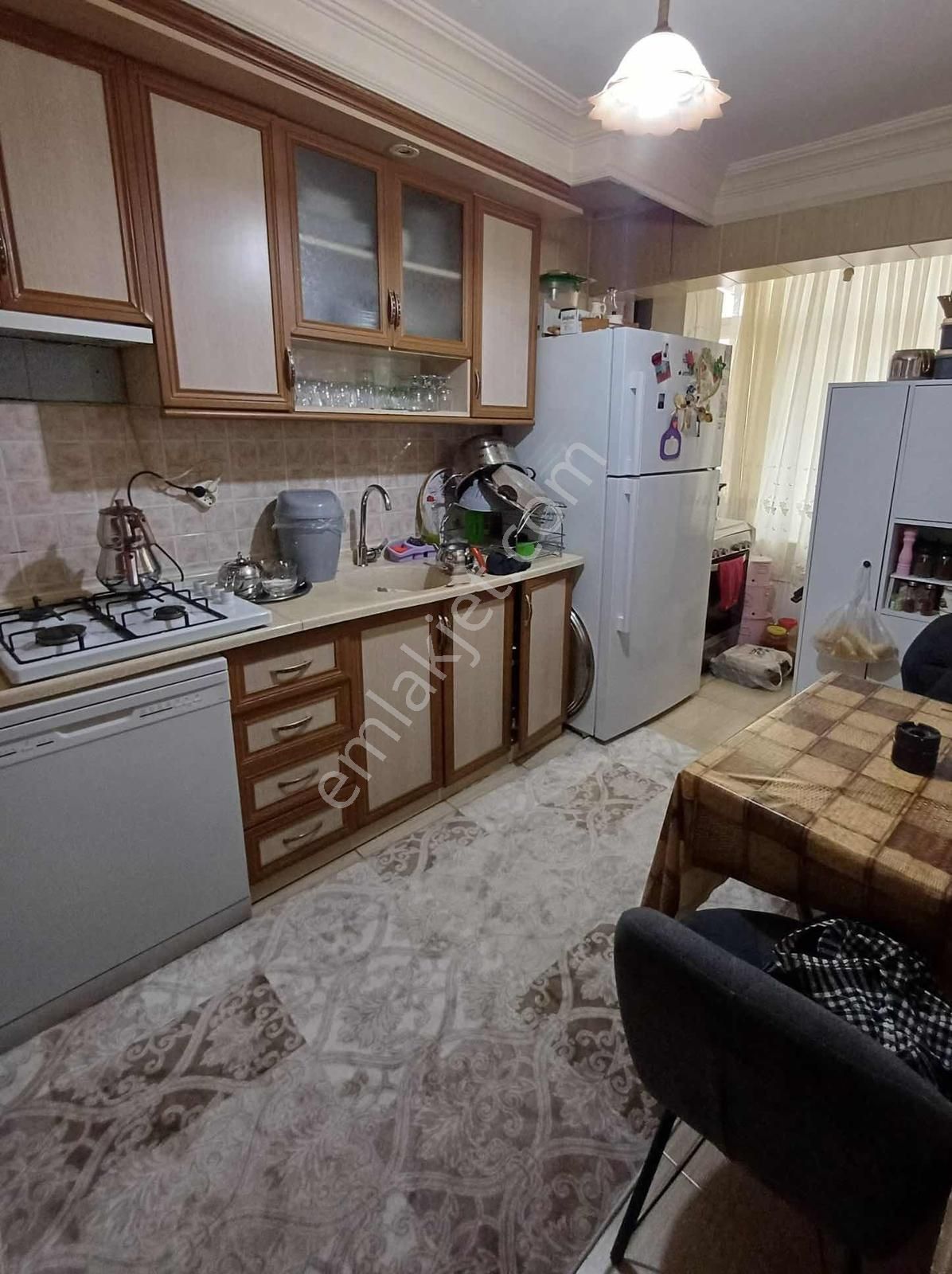 Türker Emlak | Hastane Yakını 3+1 140m2 Doğalgazlı Arakat Daire - Görsel 20