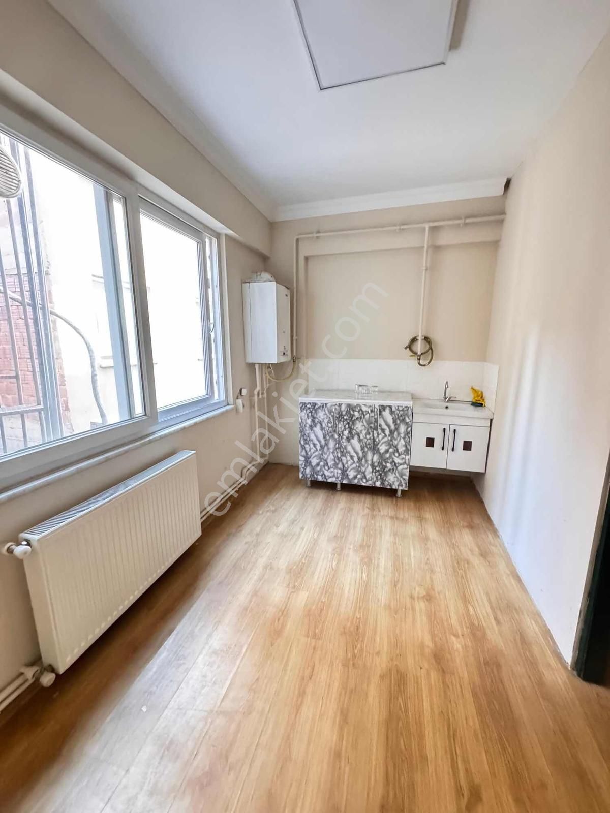 E.g.a Gayrimenkul Yeni Mah. Cadde Üzeri Kiralık 210m2 - Görsel 4