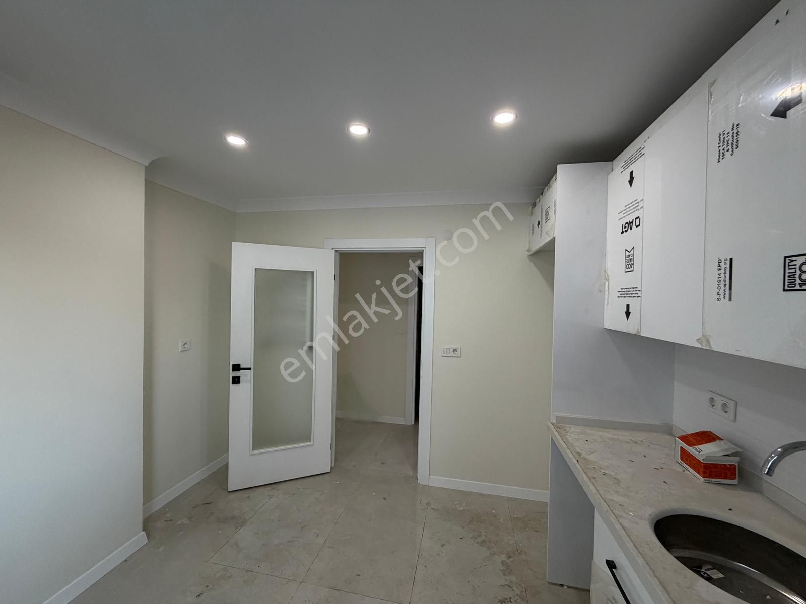 Bahçelievler Merkez Mh. Sıfır Oturuma Hazır Kapalı Otoparklı 2+1 Lüks Asansörlü - Görsel 7