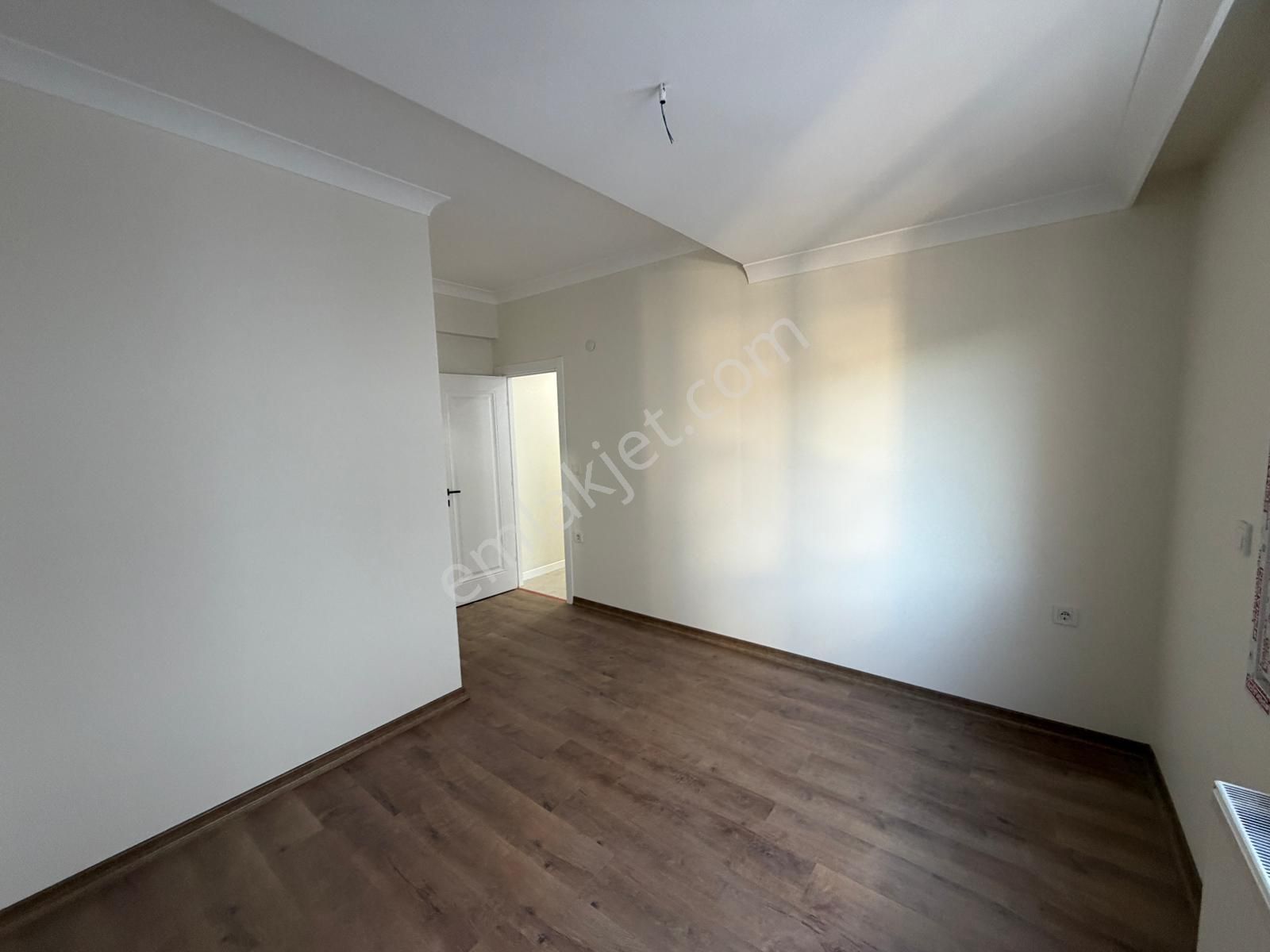 Bahçelievler Merkez Mh. Sıfır Oturuma Hazır Kapalı Otoparklı 2+1 Lüks Asansörlü - Görsel 13