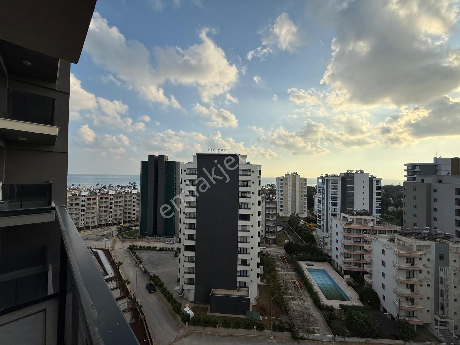 Thor'dan Kiralık Kargıpınarı Liparis Kremlin Eşyalı 1+1 Daire
