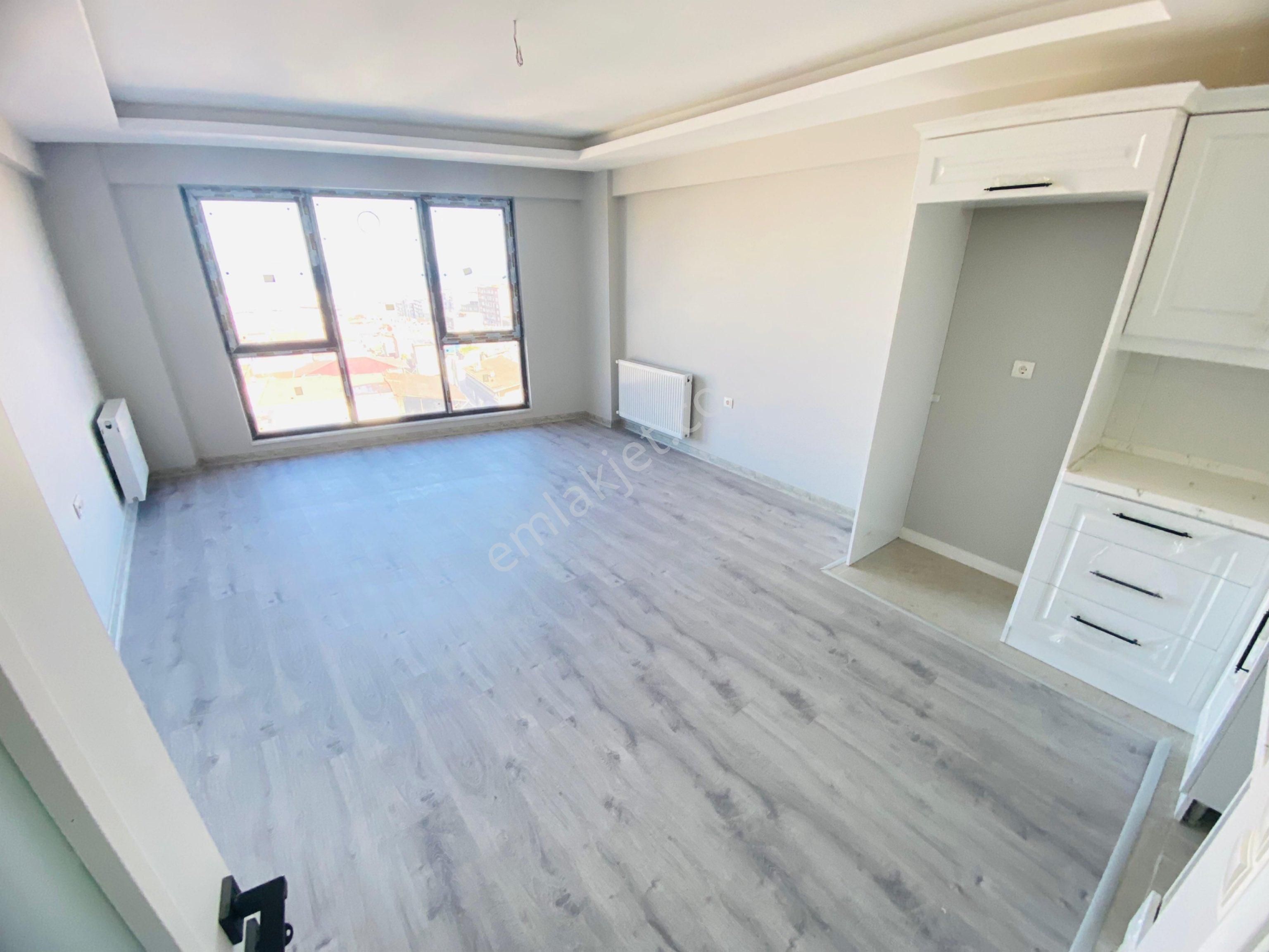 Furkan Emlaktan İlyasköy Mh. 2+1 4.kat 105m2 Deniz Manz. Caddeye Cephe Sıfır Fırsat Daire - Görsel 4