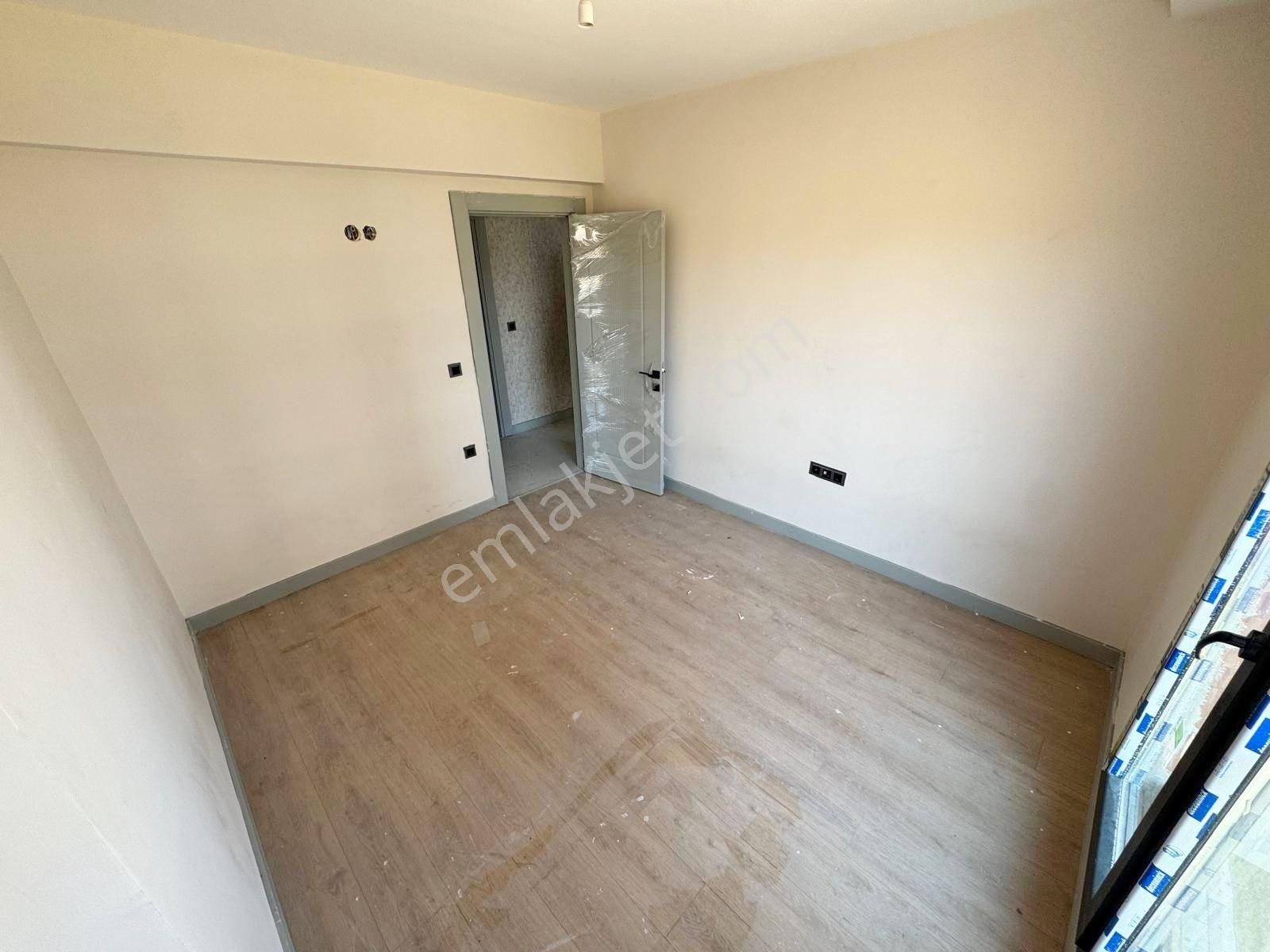 Ovacık Mahallesinde Bulvar Paraleli Katta Lüx Yapıda Satılık 4+1 - Görsel 16