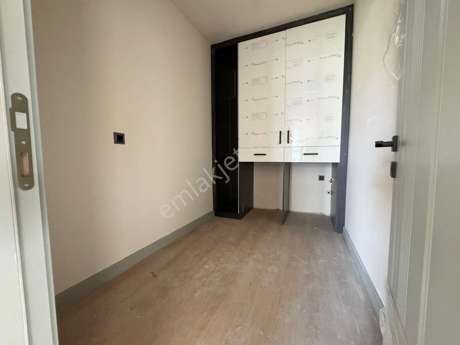 Ovacık Mahallesinde Bulvar Paraleli Katta Lüx Yapıda Satılık 4+1 - Görsel 24