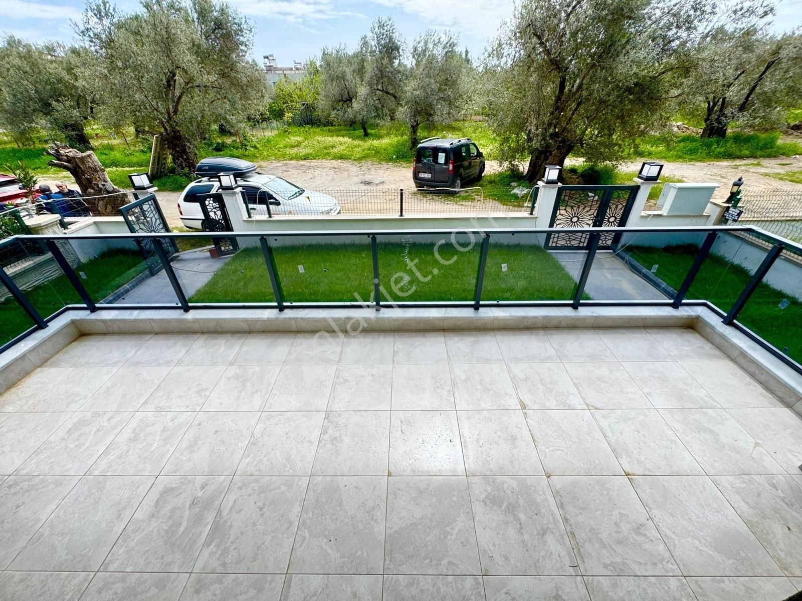 Gümüş'den Güre'de Deniz Ve Dağ Manzaralı Lüks 4+1 Müstakil Ev - Görsel 2