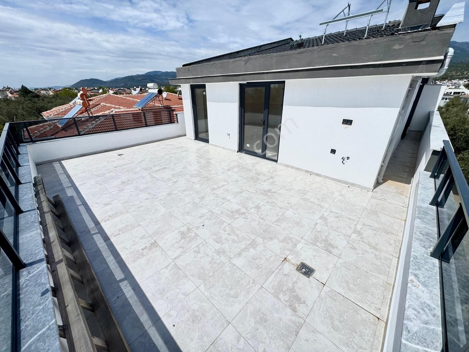 Gümüş'den Güre'de Deniz Ve Dağ Manzaralı Lüks 4+1 Müstakil Ev - Görsel 24