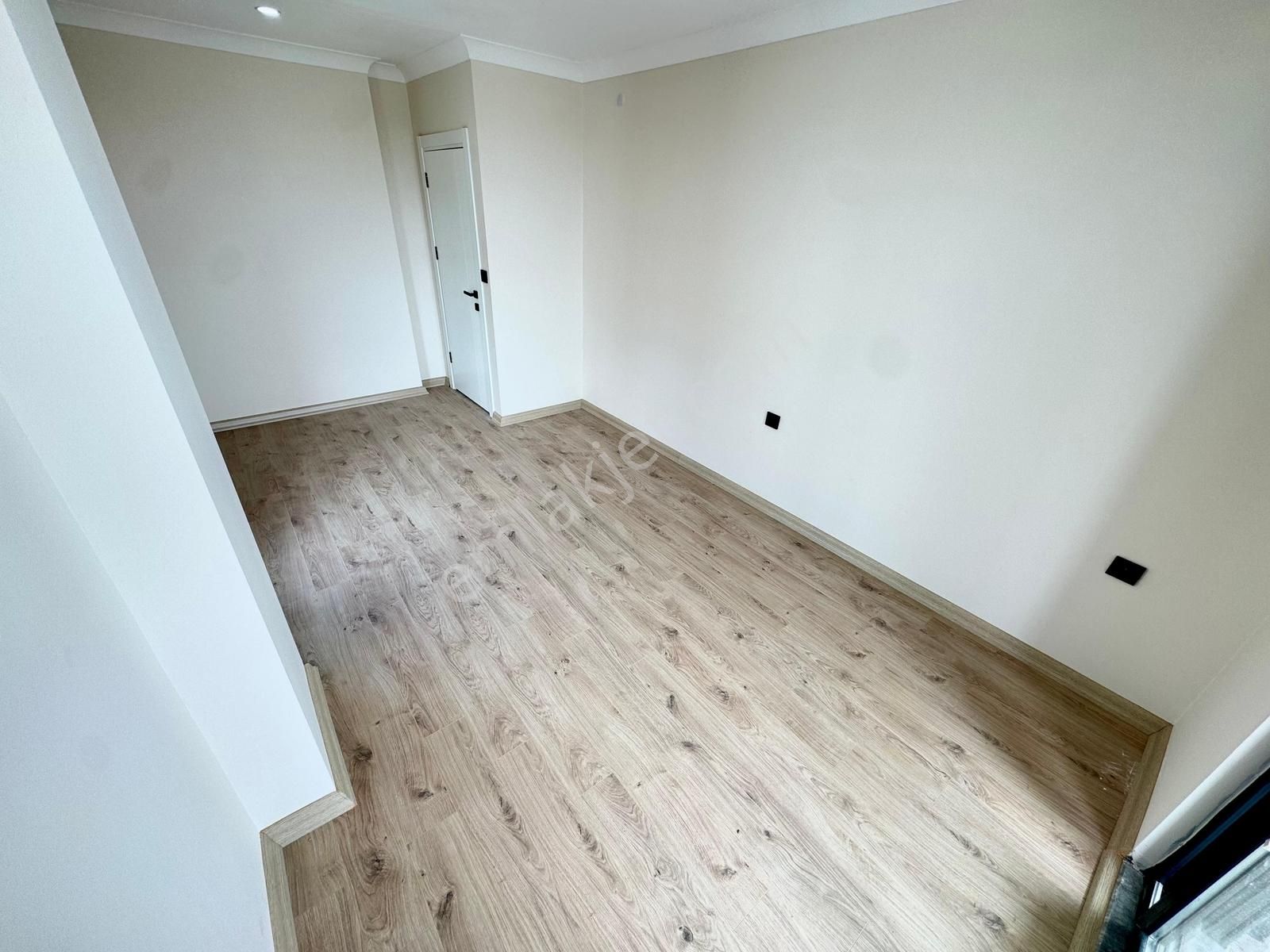 Gümüş'den Güre'de Deniz Ve Dağ Manzaralı Lüks 4+1 Müstakil Ev - Görsel 23