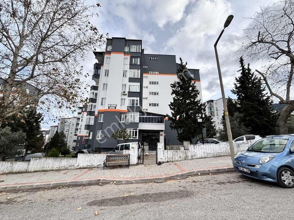 Remax Model Yenişehir Ar Konutları Sitesinde 2+1 Satılık Daire