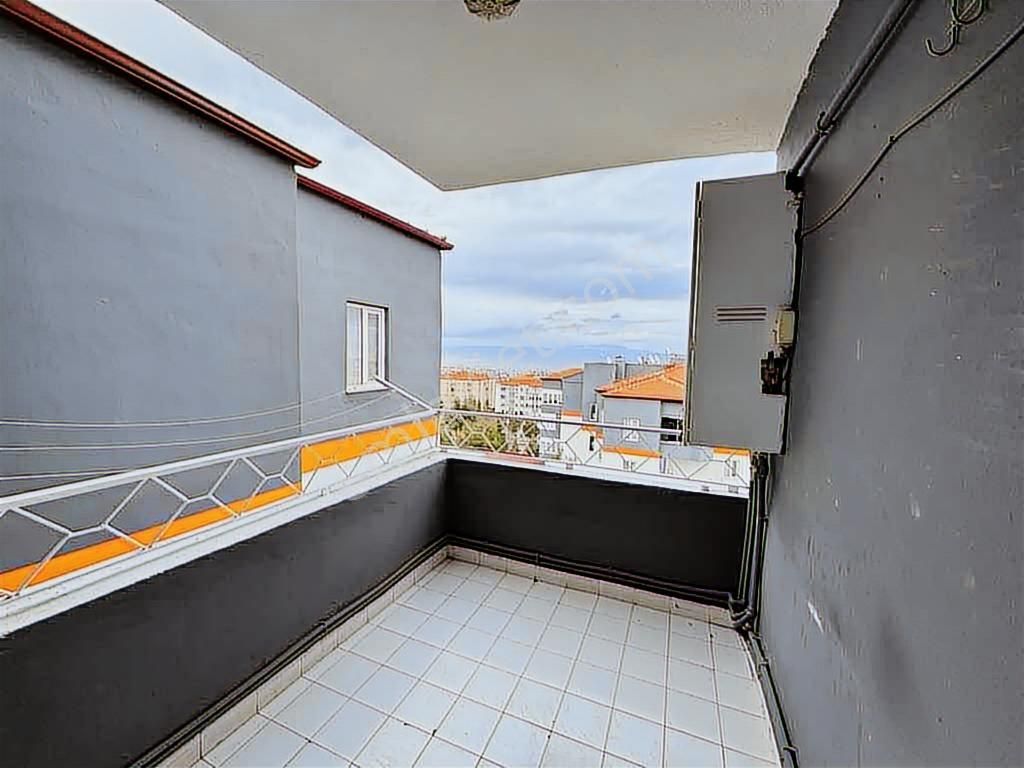 Remax Model Yenişehir Ar Konutları Sitesinde 2+1 Satılık Daire - Görsel 3