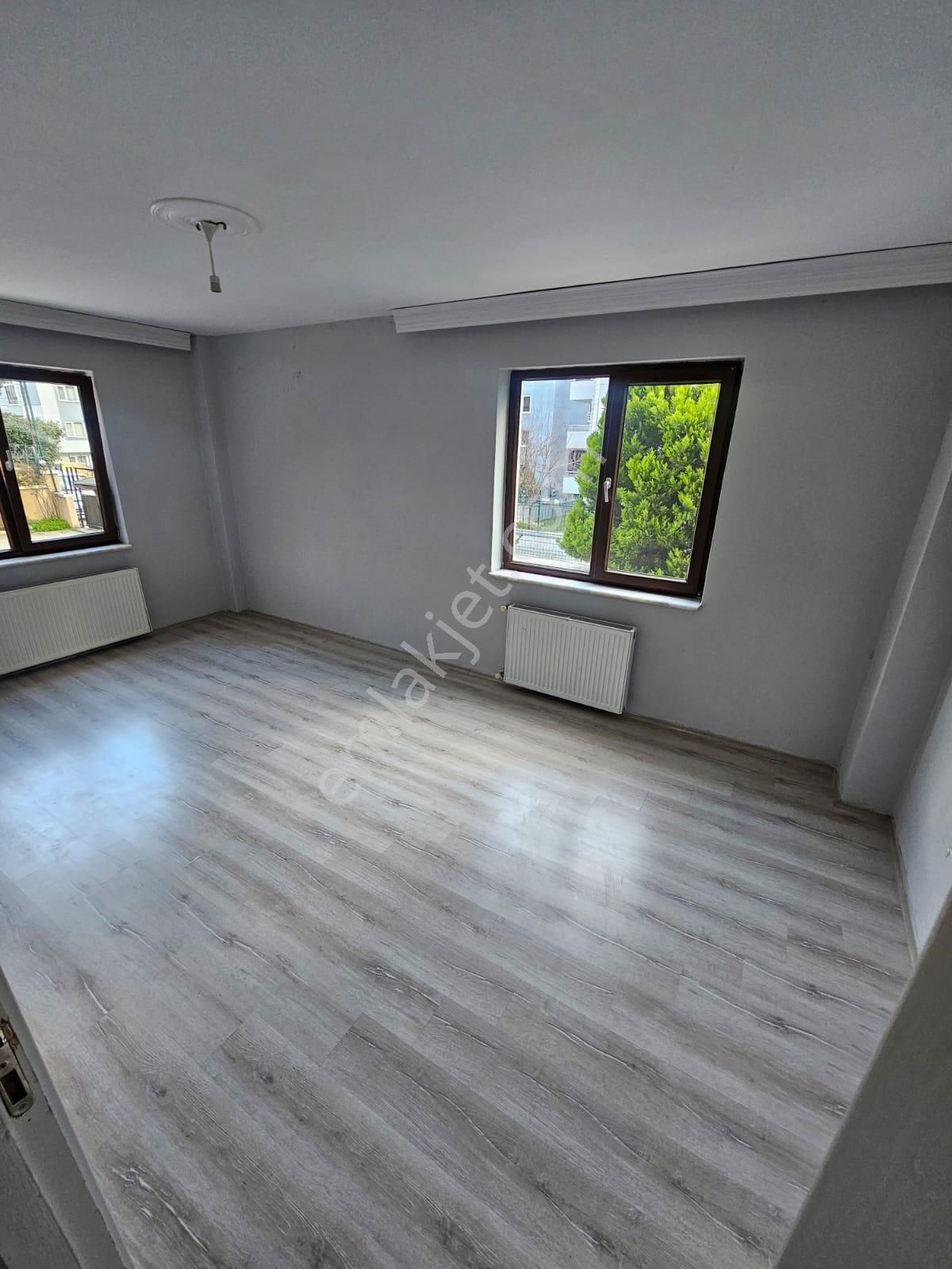 Yunuselinde Havuzlu Sitede Kiralık 2+1 Giriş Kat Daire - Görsel 20