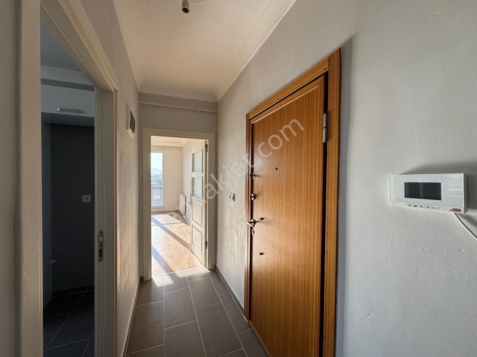 Çekmeköy Soğukpınar Mahallesinde 2+1 Boş Satılık Daire - Görsel 9