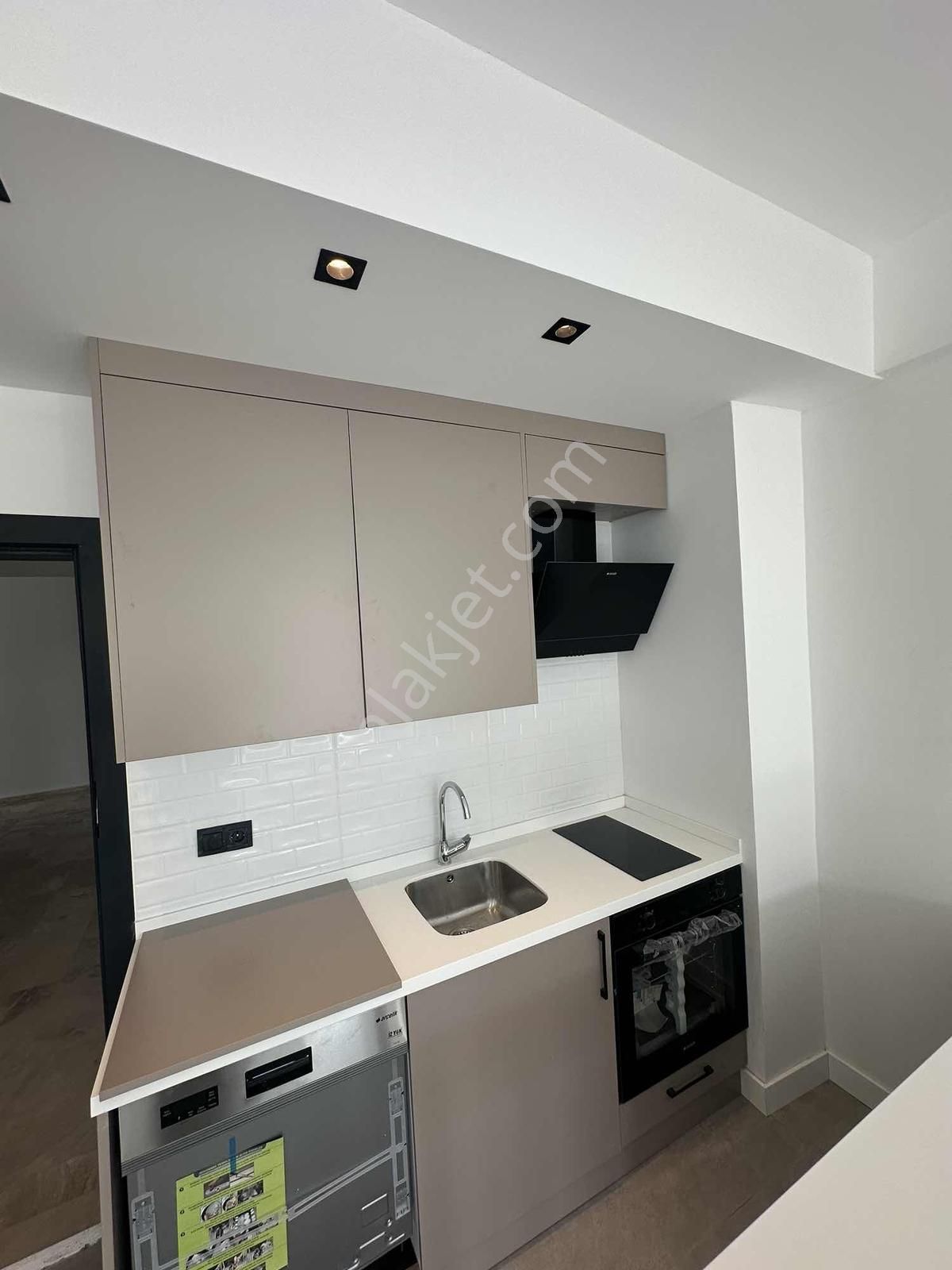 Mehmetoğlu Gayrımenkul'den Kiralık 1+1 Home Ofis - Görsel 4