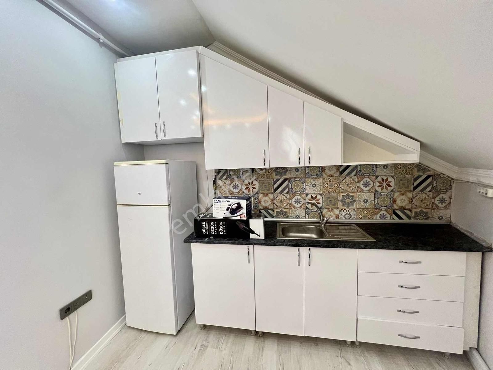 Tuncay'dan Caddeye Yakın Merkezi Konumda Sıfır Eşyalı 2+1 Daire - Görsel 13