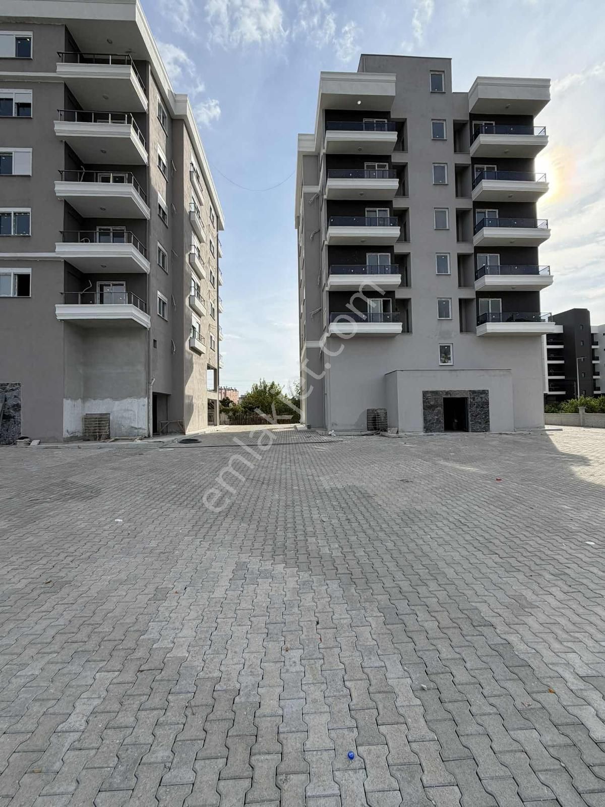 Ertuğrul'dan Deniz Manzaralı 2+1 "ayrı Mutfak" Satılık Daire - Görsel 3