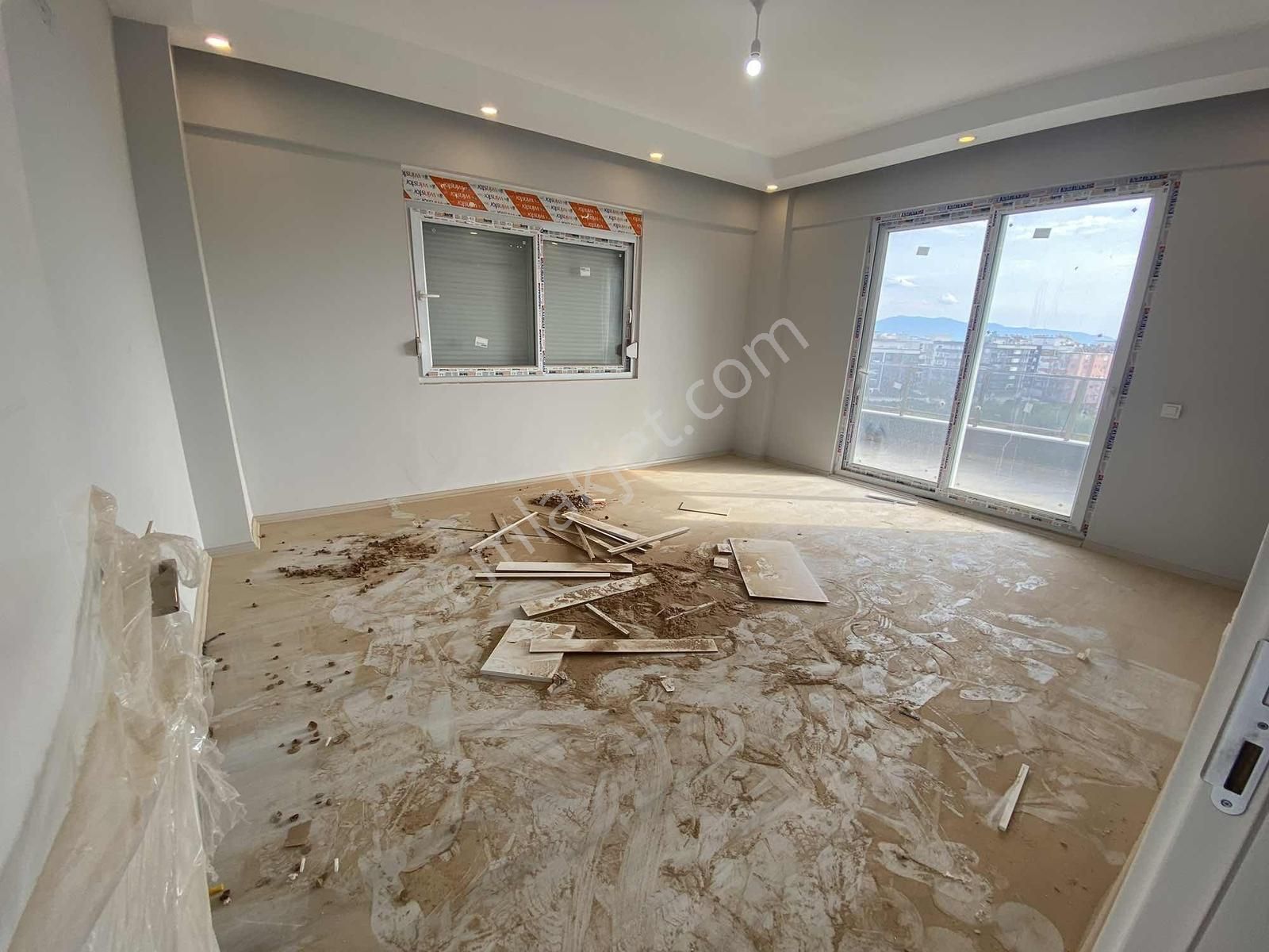 Ertuğrul'dan Deniz Manzaralı 2+1 "ayrı Mutfak" Satılık Daire - Görsel 14