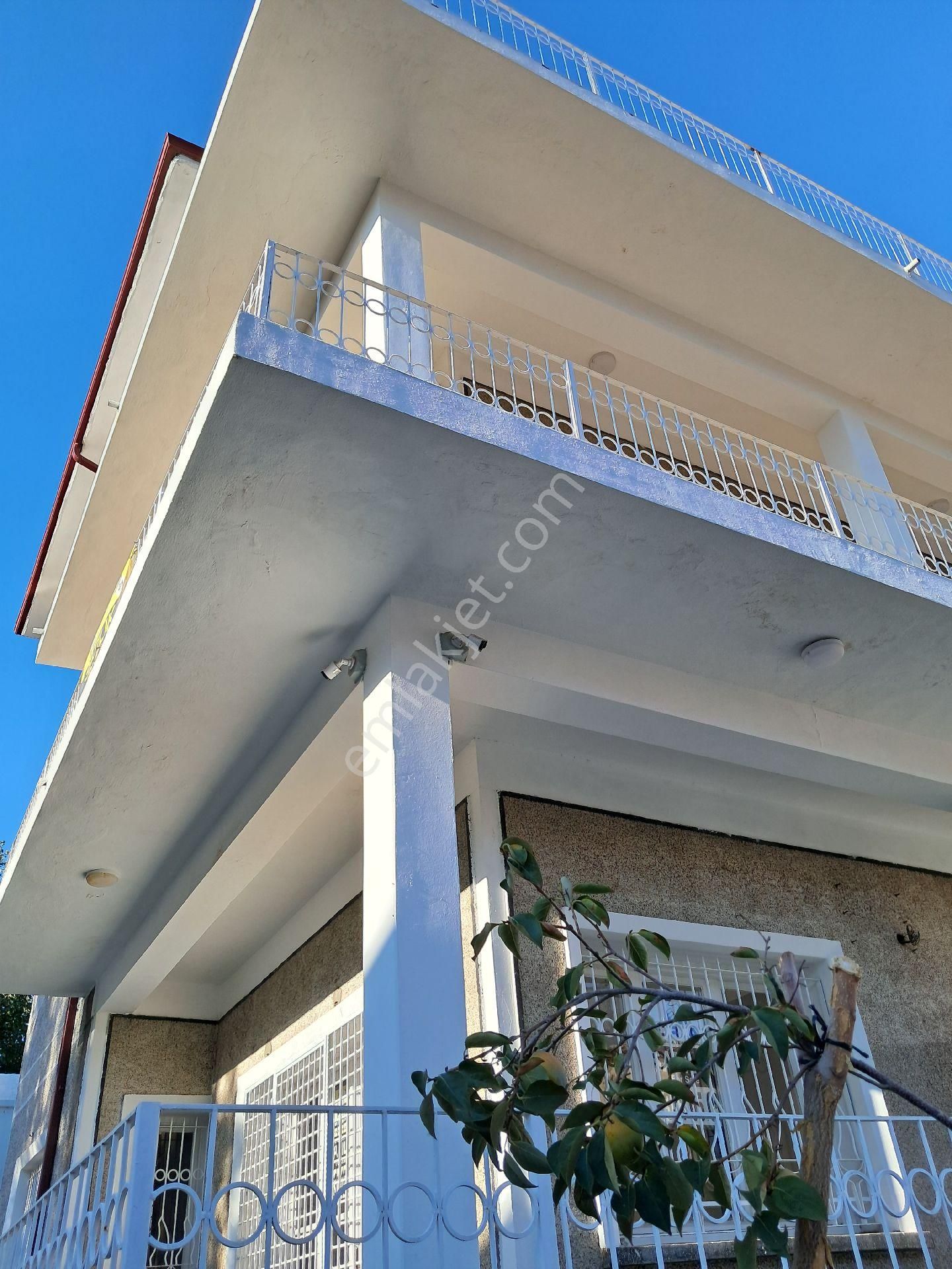 Balıkesir/edremit Dr 3 Katlı 4 Oda,3 Salon 3 Mutf 3 Banyo Wc Bahçeli230m2 - Görsel 8