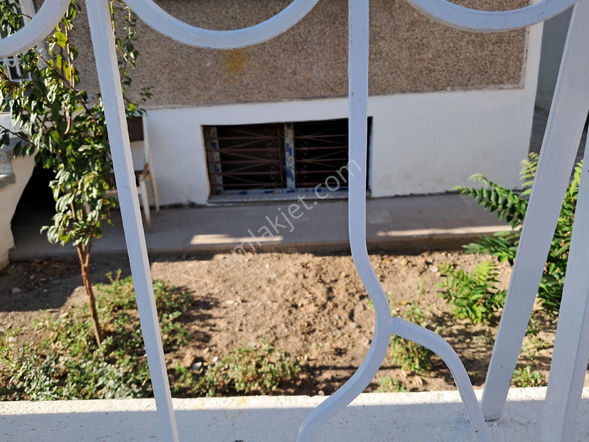 Balıkesir/edremit Dr 3 Katlı 4 Oda,3 Salon 3 Mutf 3 Banyo Wc Bahçeli230m2 - Görsel 15