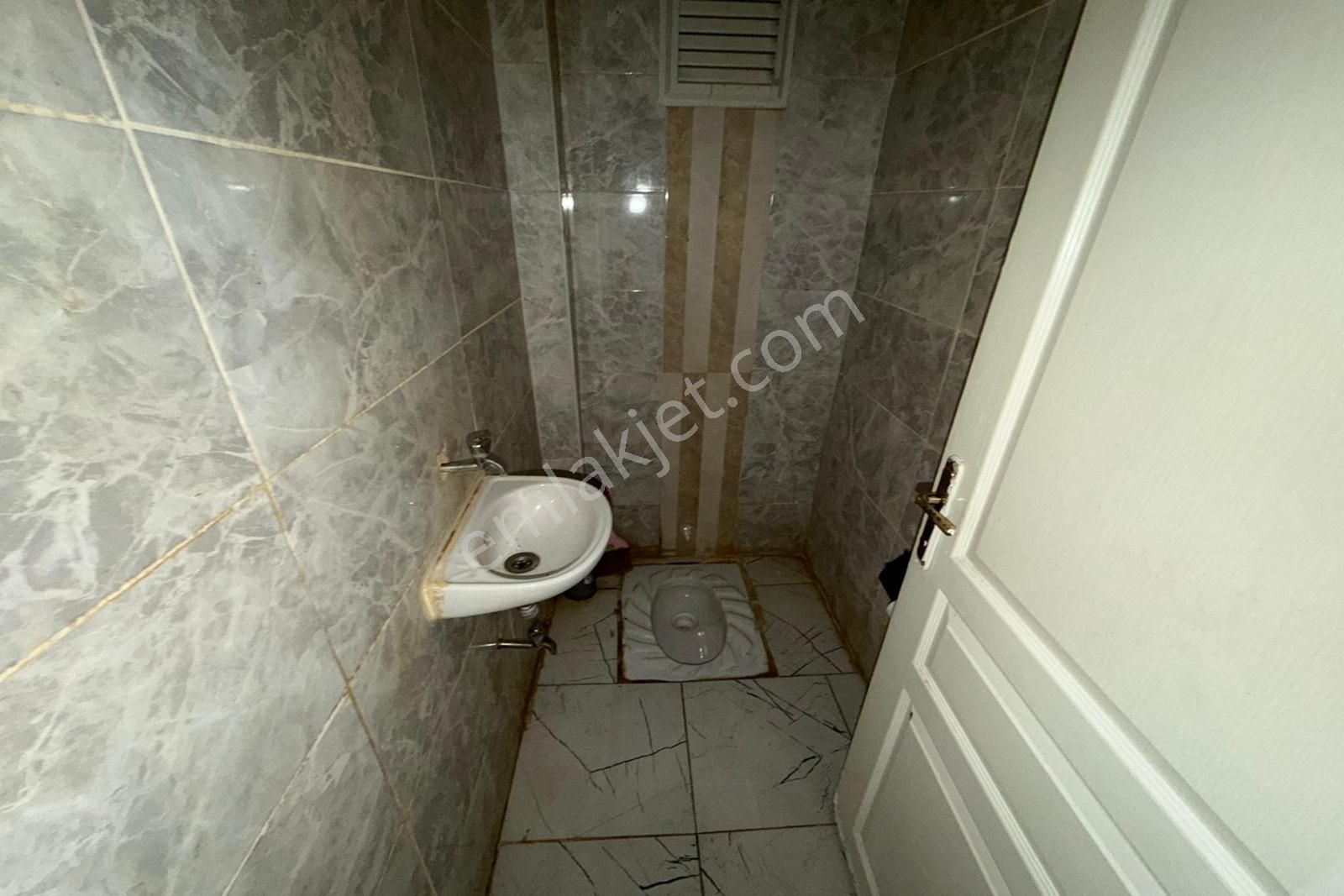 New Kent'den Sincan Pınarbaşı Mh Ara Katta 3+1 Full Yapılı Daire - Görsel 24