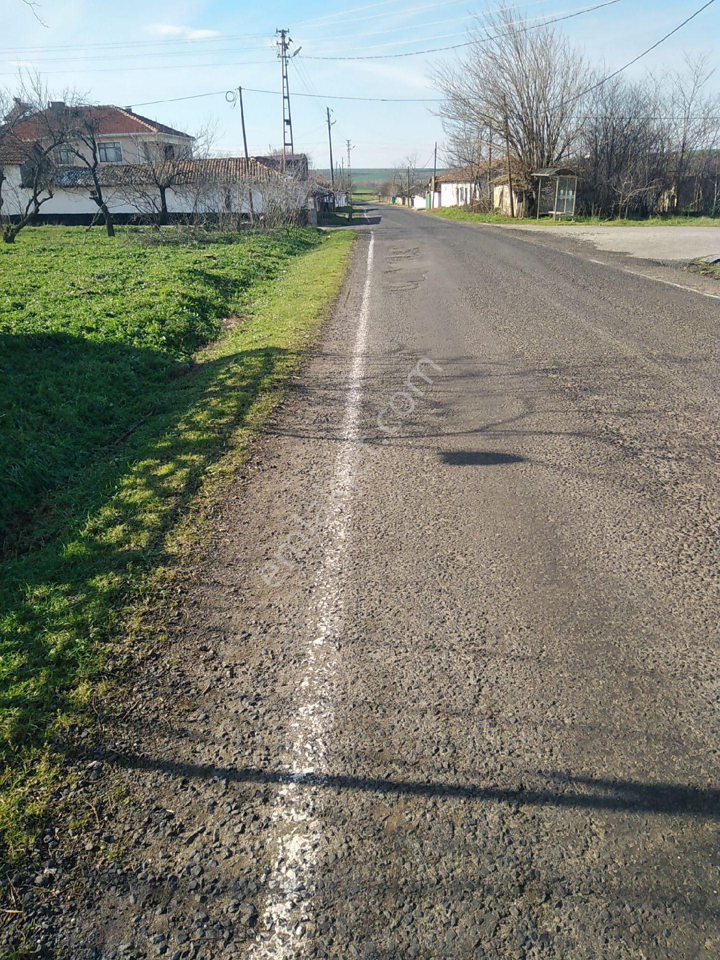 T.dağ Muratlı Ballıhoca Köyünde Ana Yola Köşe Cepheli , Köy Merkezi Konumda(1000)m2 Arsa Satılıktır. - Görsel 7