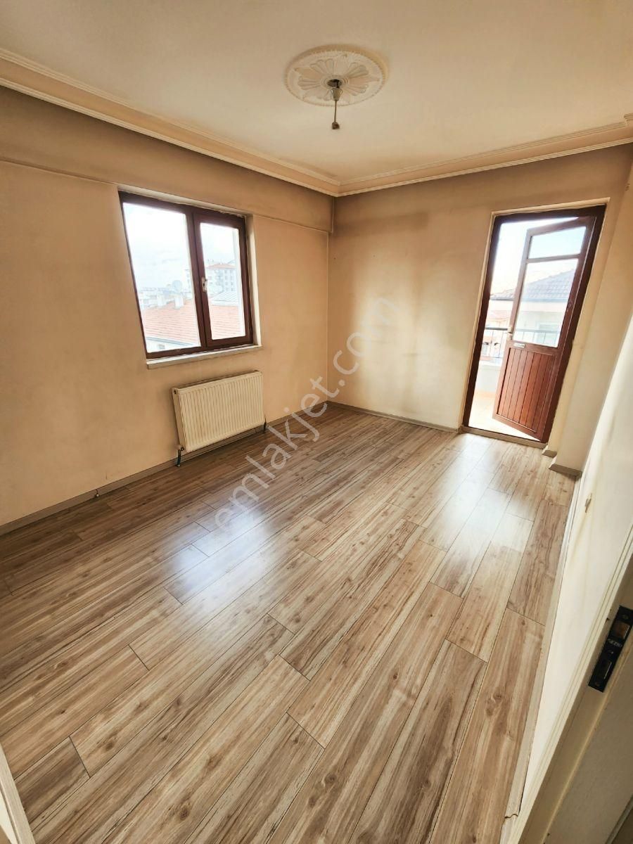 Köroğlu Park Yakını Tam Güney Cephe Masrafsız Daire - Görsel 8