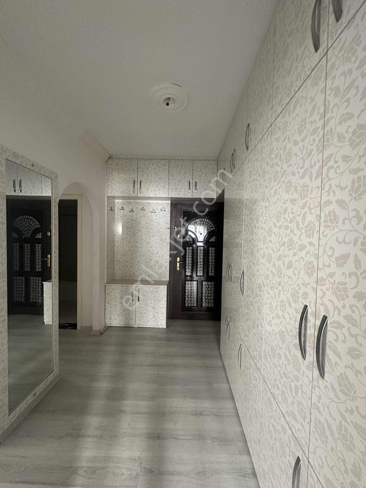 Piyade Mahallesi Cadde Üzeri 3+1 Ara Katta Gimsa Yakını - Görsel 23