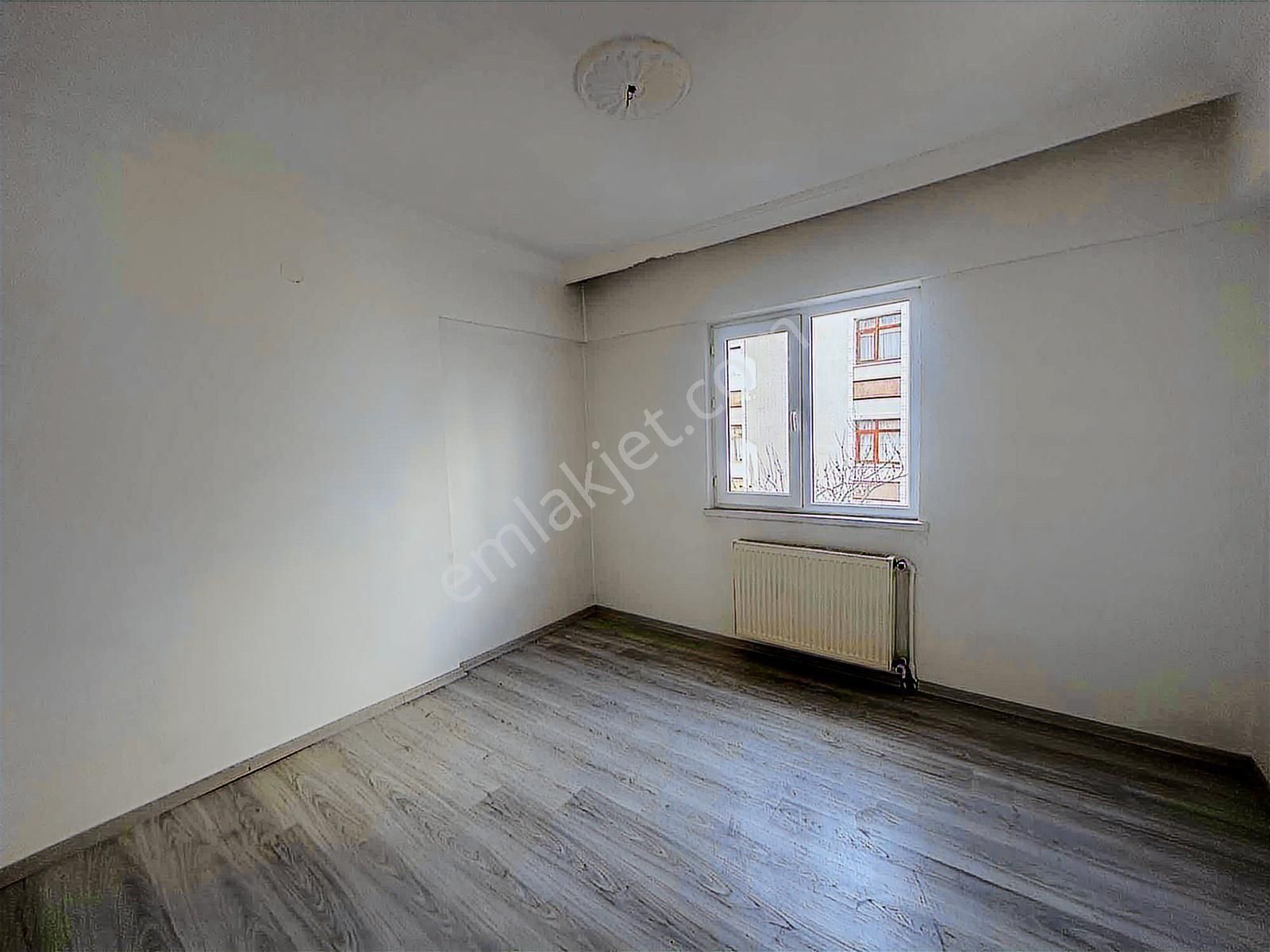 Piyade Mahallesi Cadde Üzeri 3+1 Ara Katta Gimsa Yakını - Görsel 26