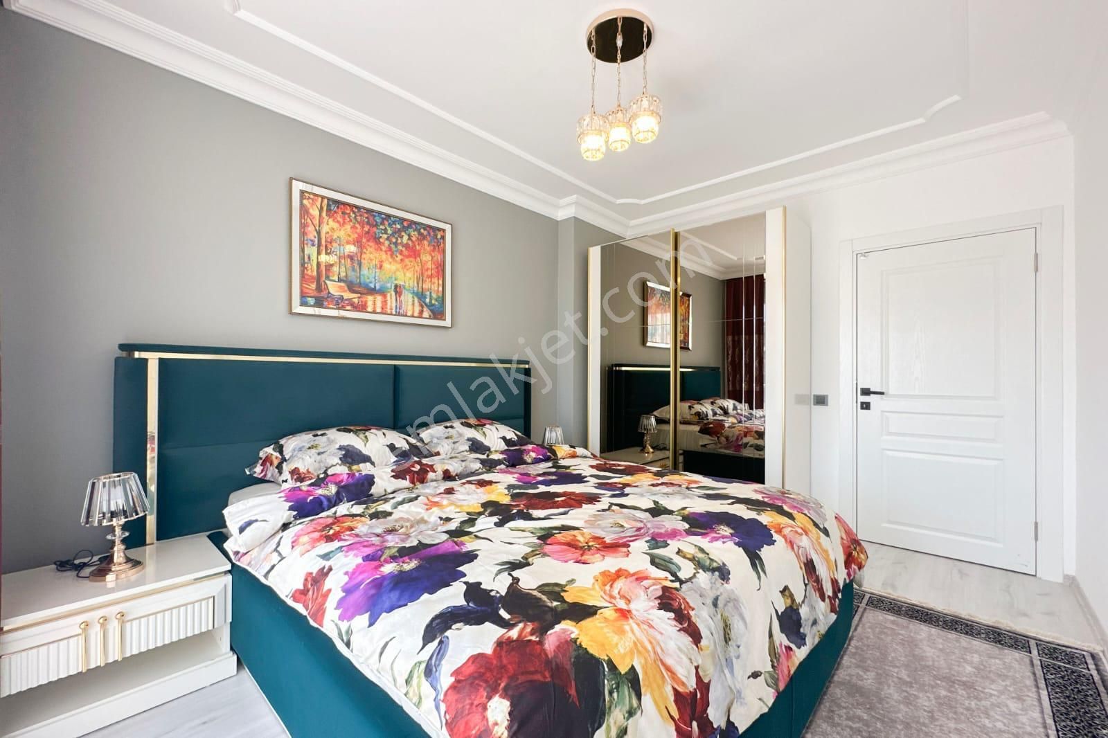 Alanya Tosmur Mnahallesinde Lüks Eşyalı Deniz Manzaralı 2+1 Satılık Daire - Görsel 19