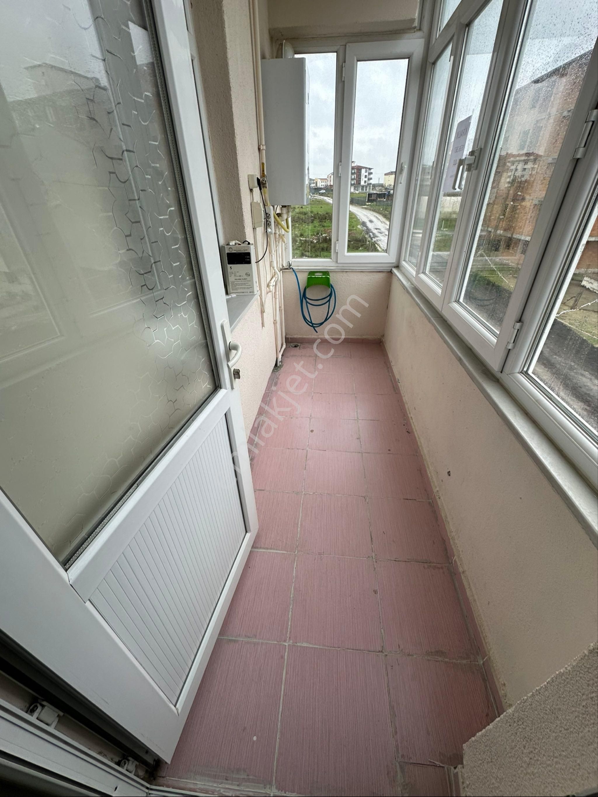 Kapaklı Mevlana Mah 2kat Kısmi Eşyalı Ön Cephe - Görsel 8