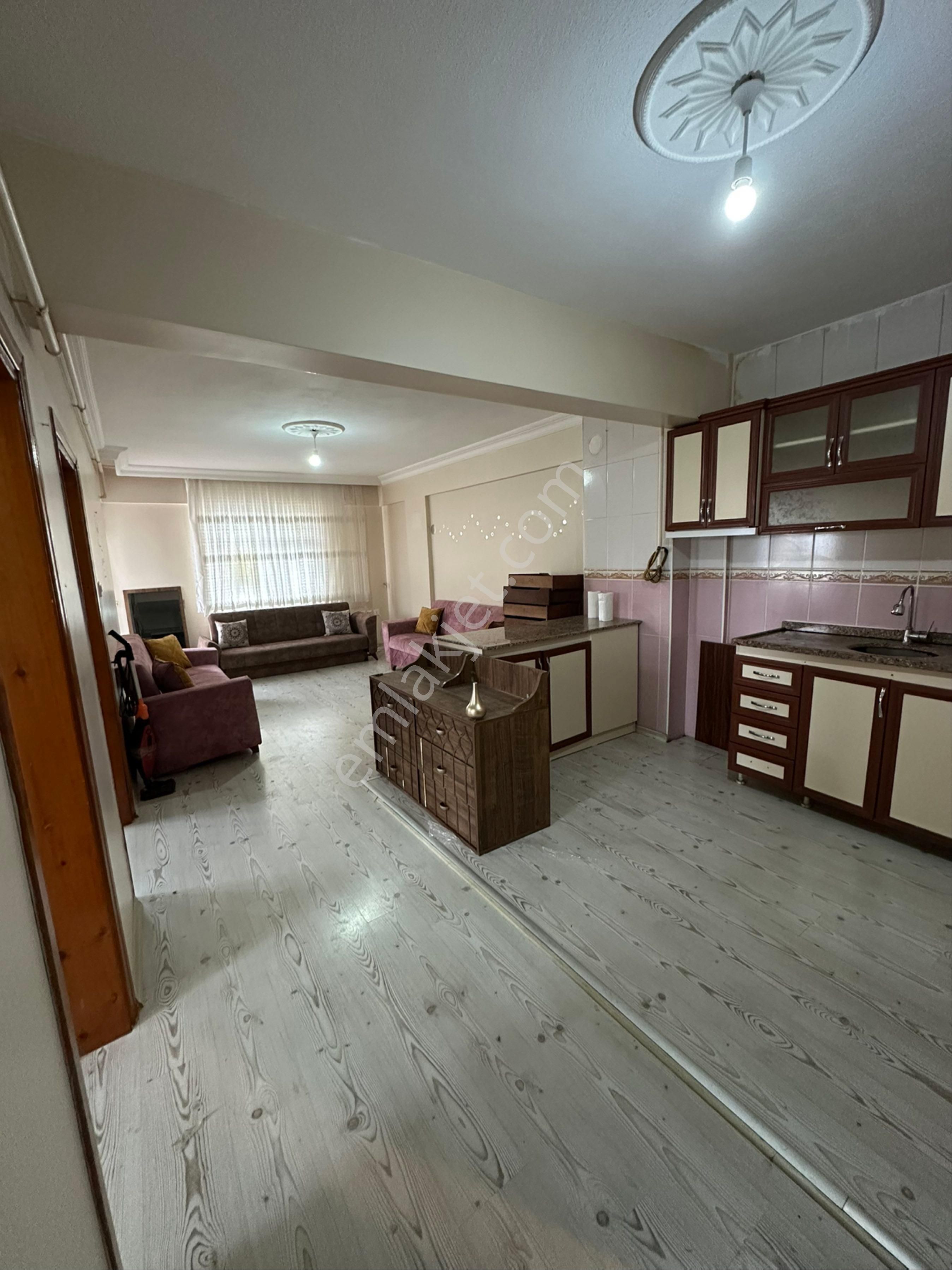 Kapaklı Mevlana Mah 2kat Kısmi Eşyalı Ön Cephe - Görsel 3